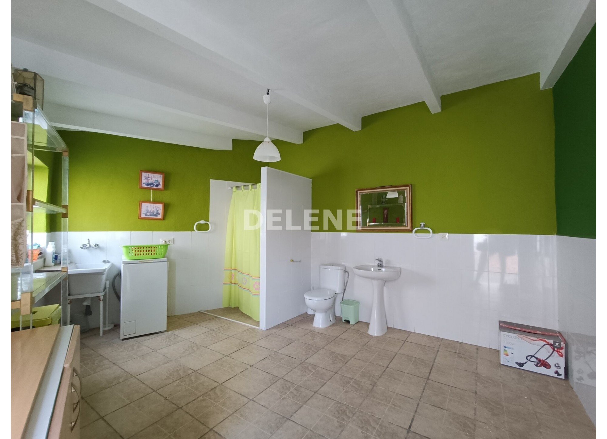 2859 CASA EN BARRIO PARTIDORES, ISSO