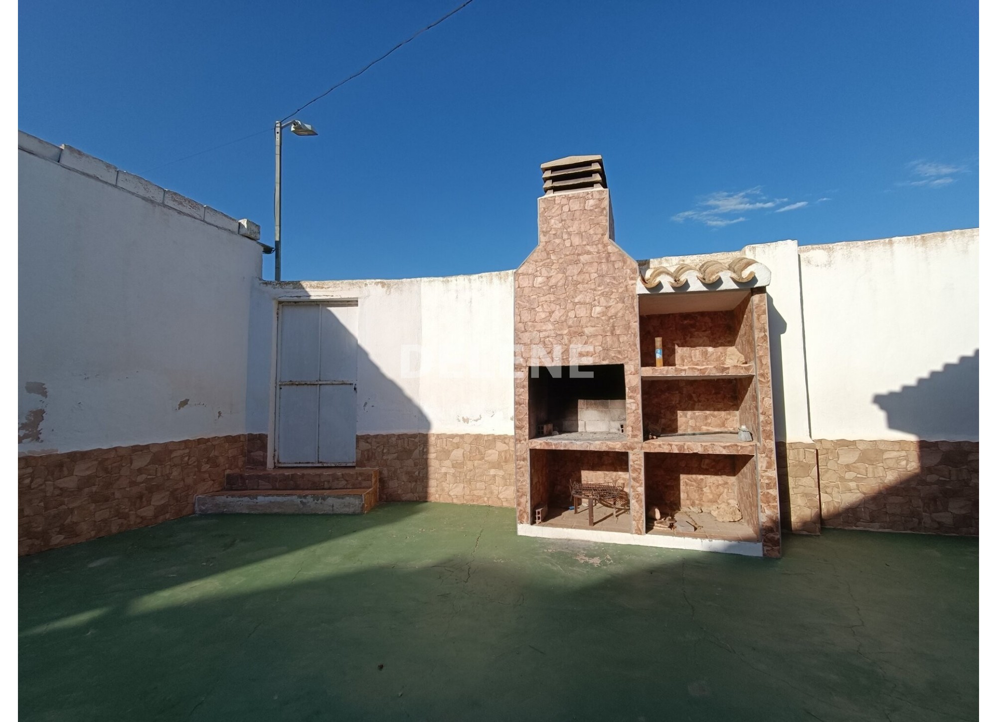 2859 CASA EN BARRIO PARTIDORES, ISSO