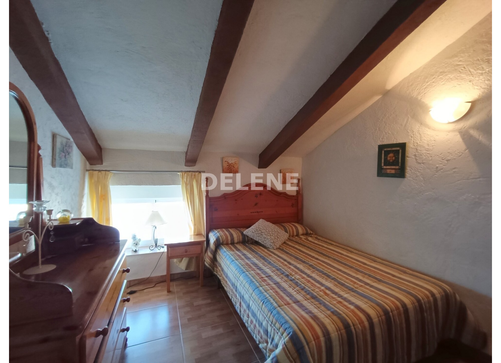 2859 CASA EN BARRIO PARTIDORES, ISSO