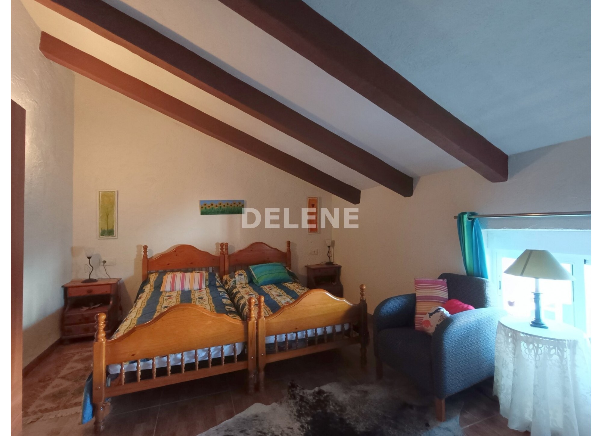 2859 CASA EN BARRIO PARTIDORES, ISSO