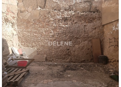 2860 CASA PARA REFORMAR EN CALLE ERAS