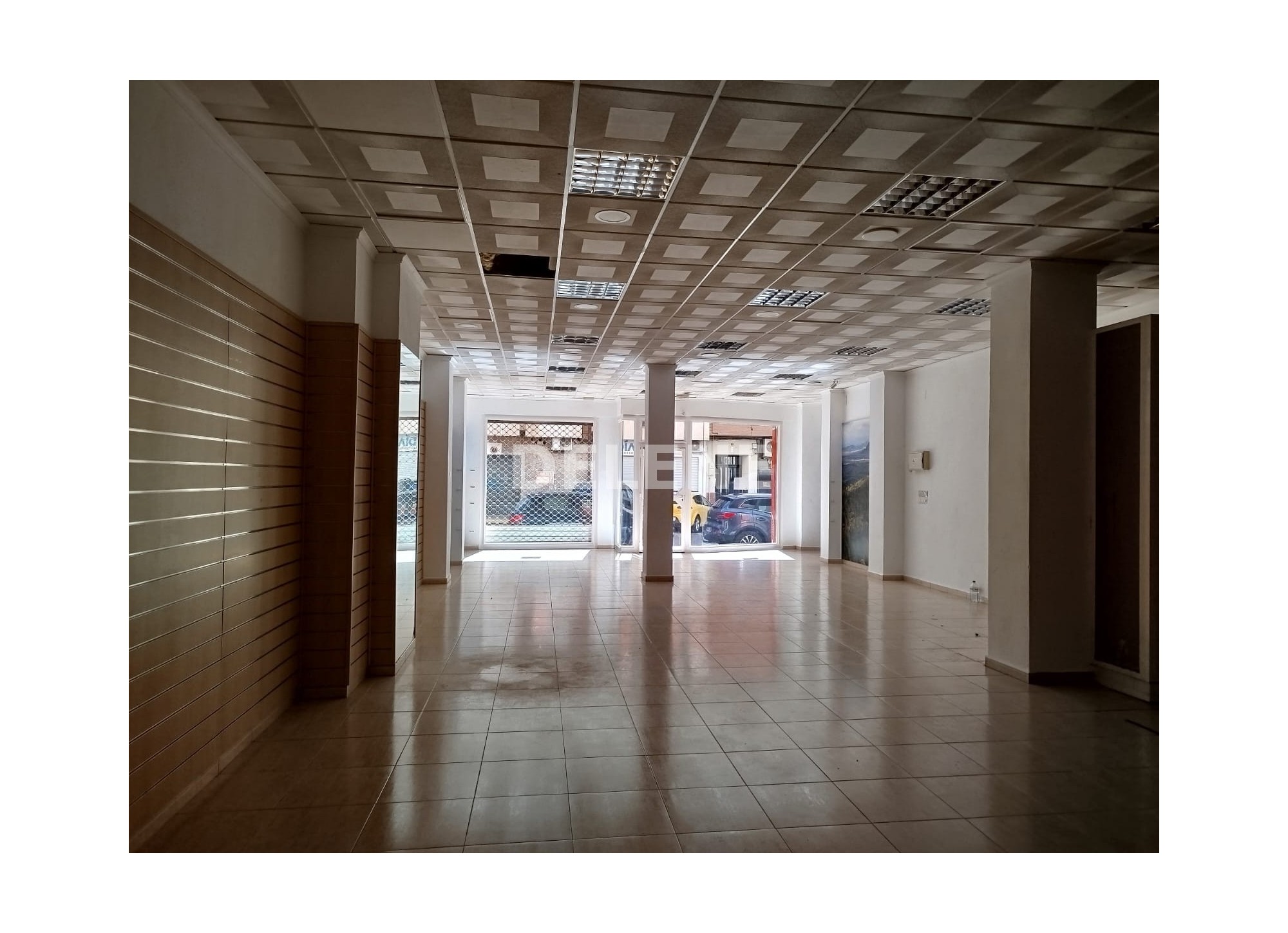 2861 LOCAL COMERCIAL PRÓXIMO A GRAN VÍA