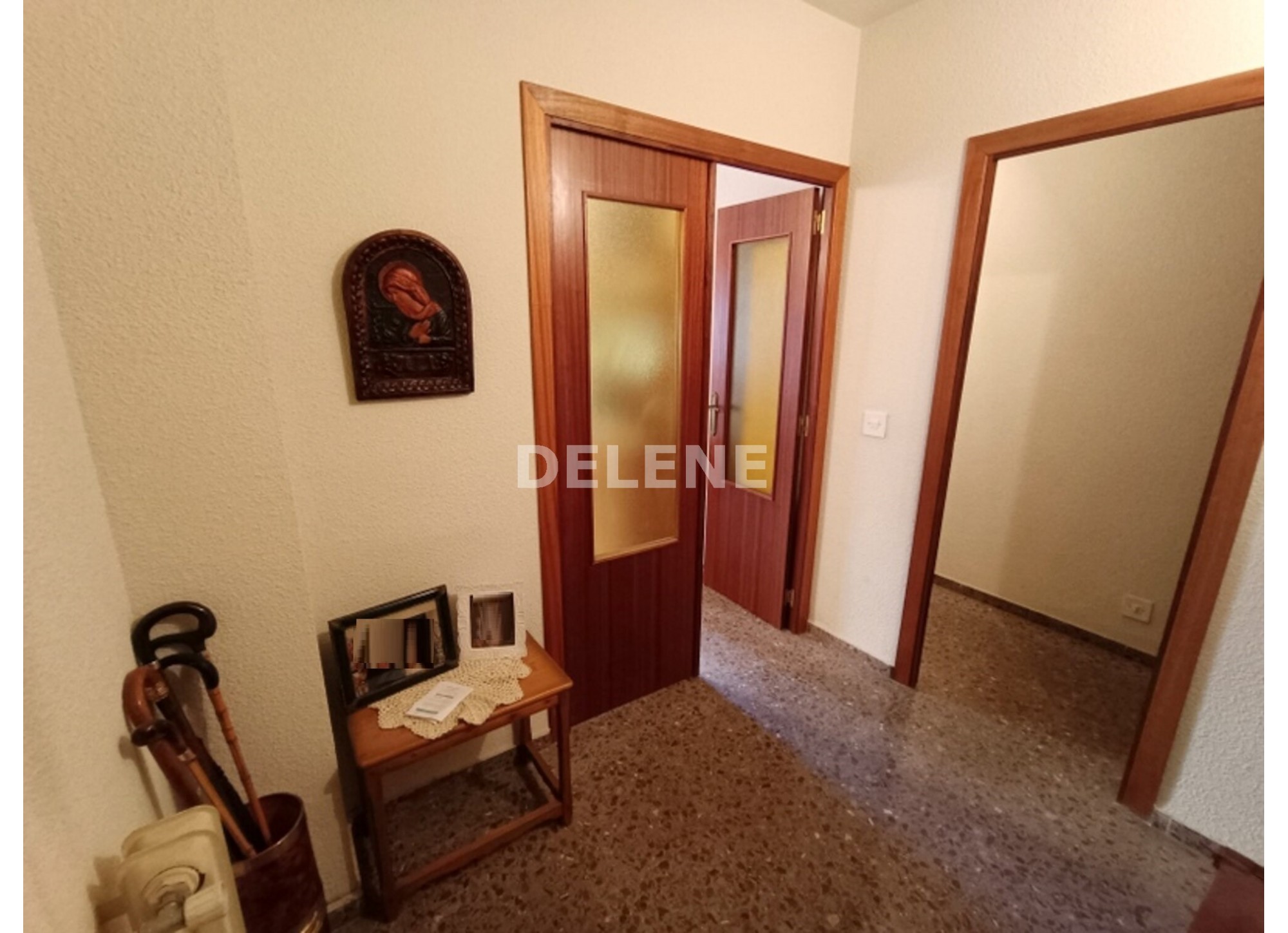 2864 PISO CON GARAJE, ZONA PLAZA DE LA IGLESIA