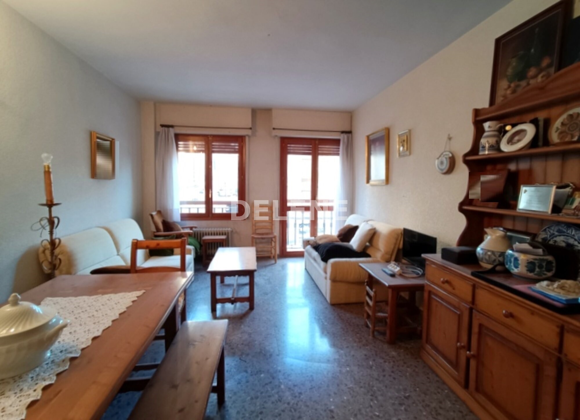 2864 PISO CON GARAJE, ZONA PLAZA DE LA IGLESIA