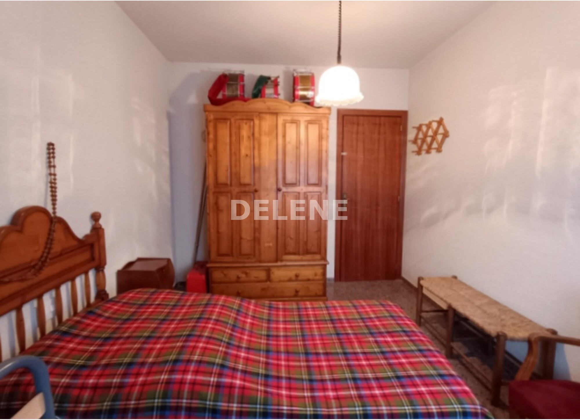 2864 PISO CON GARAJE, ZONA PLAZA DE LA IGLESIA