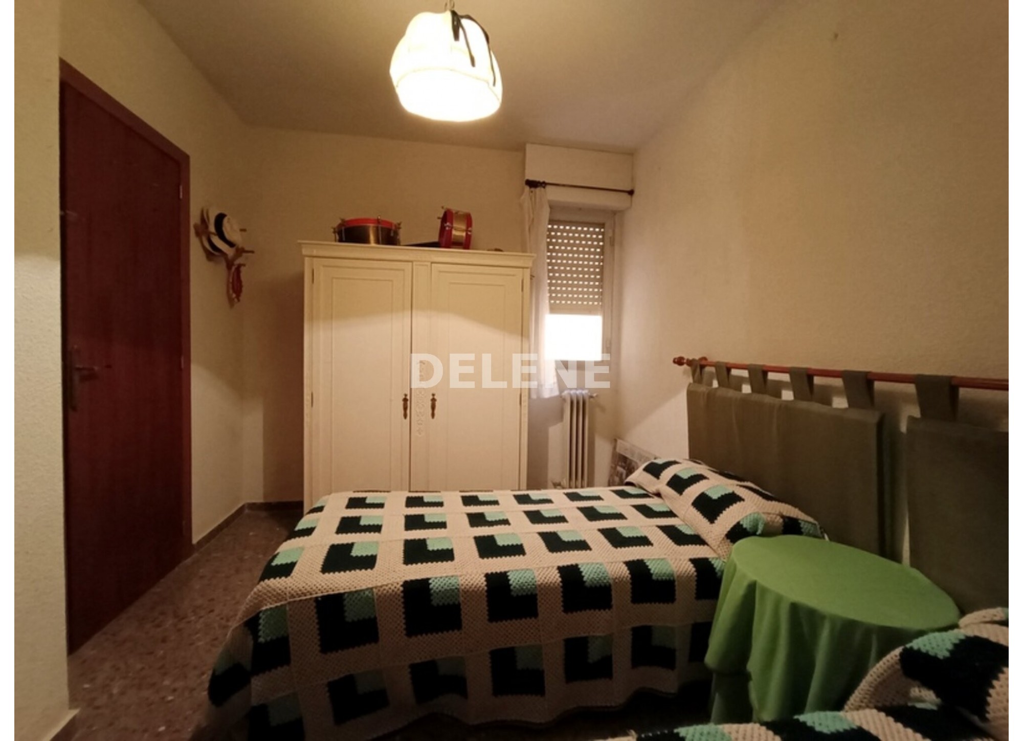 2864 PISO CON GARAJE, ZONA PLAZA DE LA IGLESIA