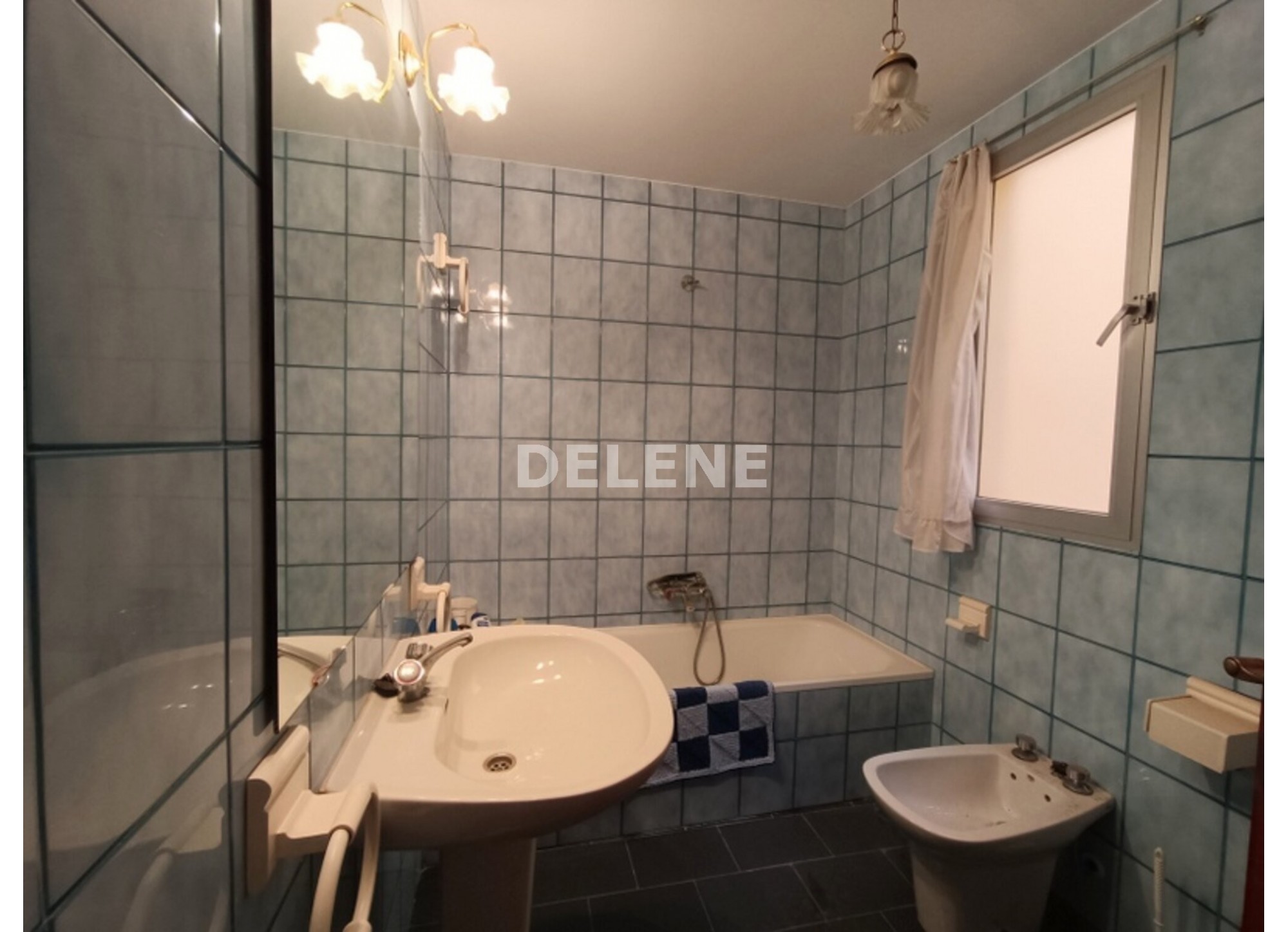 2864 PISO CON GARAJE, ZONA PLAZA DE LA IGLESIA