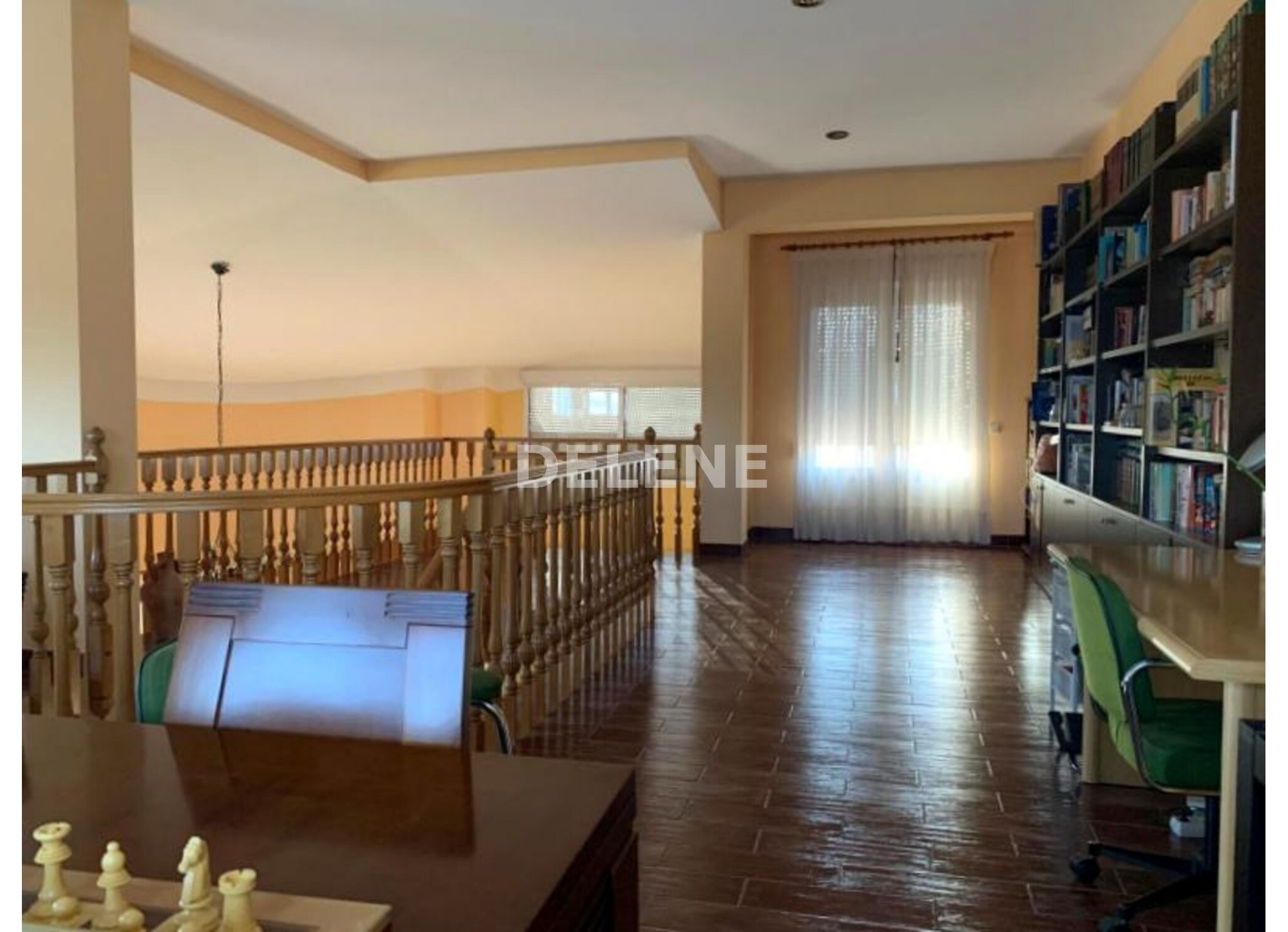 2708 CHALET DE CAMPO CON GARAJE, EN HELLÍN