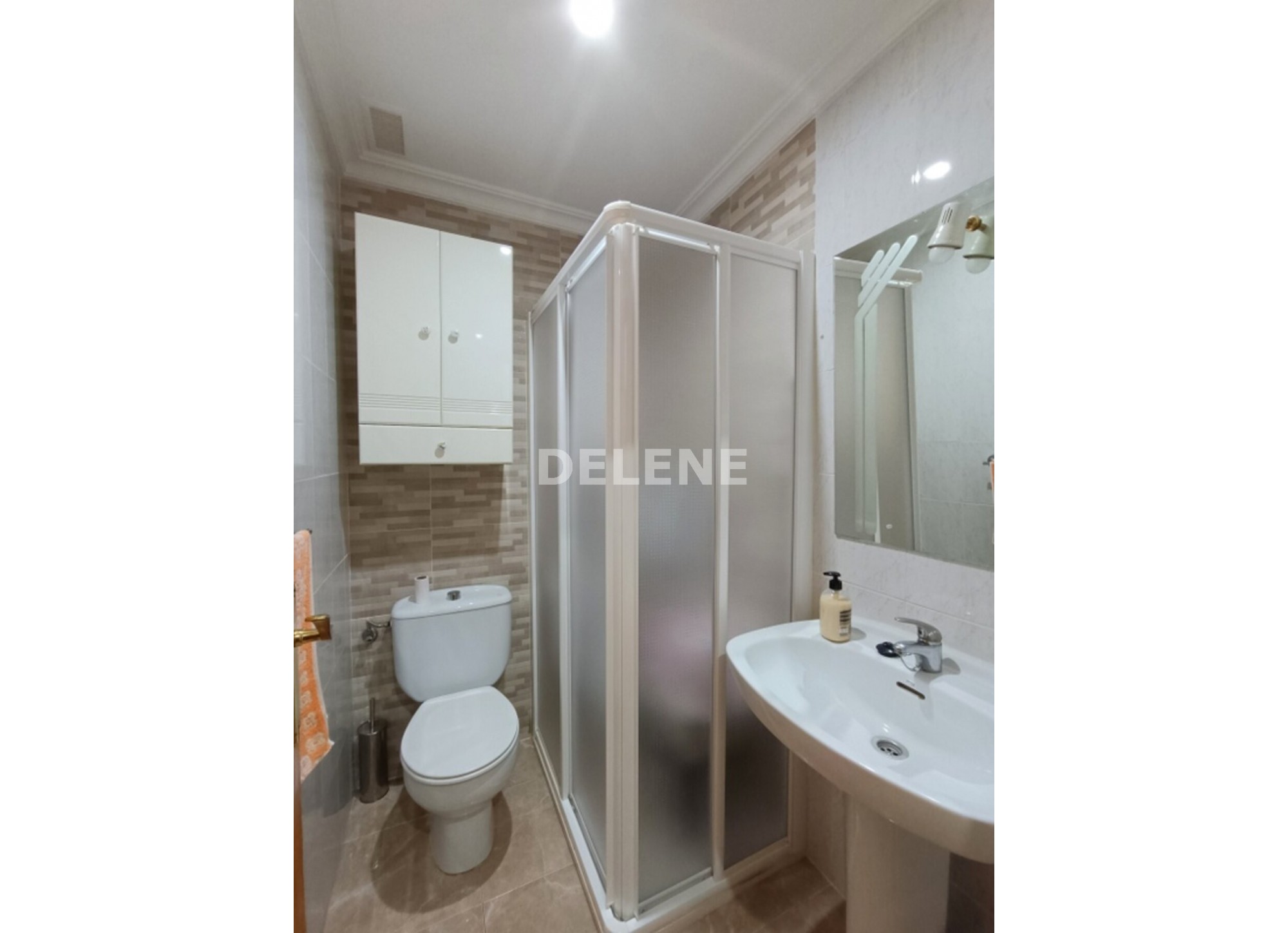 2866 CHALET ADOSADO CON PATIO EN ISSO