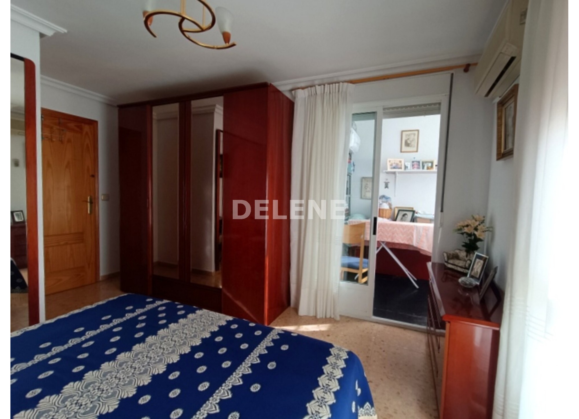 2866 CHALET ADOSADO CON PATIO EN ISSO