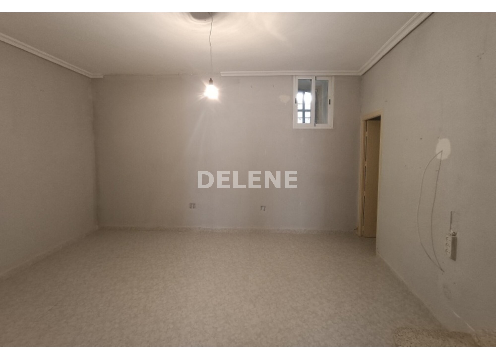 2827 CASA CON TERRAZA EN SAN ROQUE