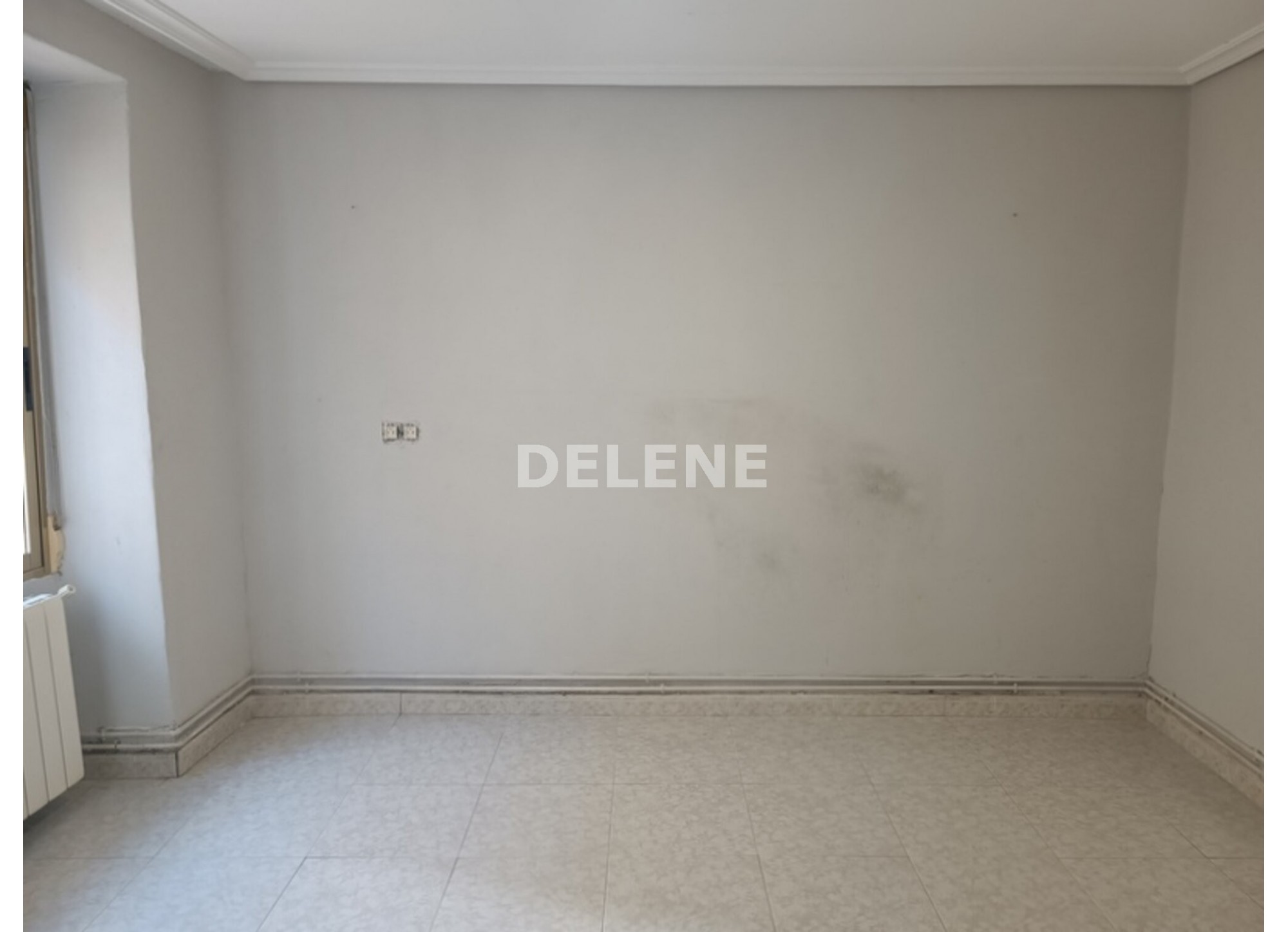 2827 CASA CON TERRAZA EN SAN ROQUE