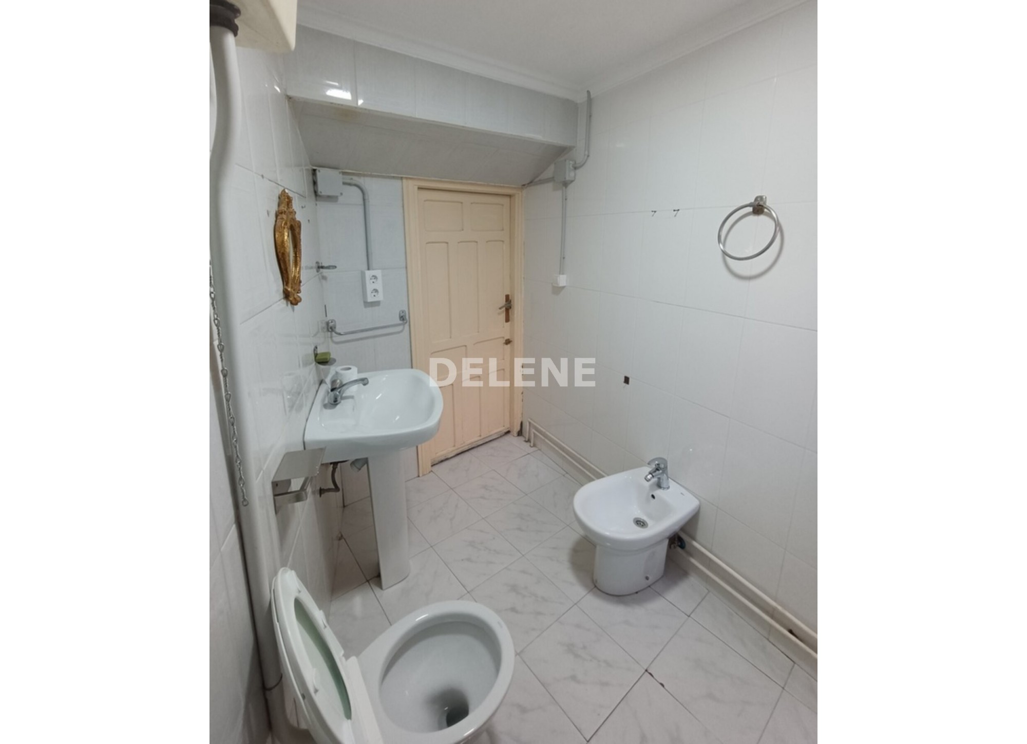 2827 CASA CON TERRAZA EN SAN ROQUE