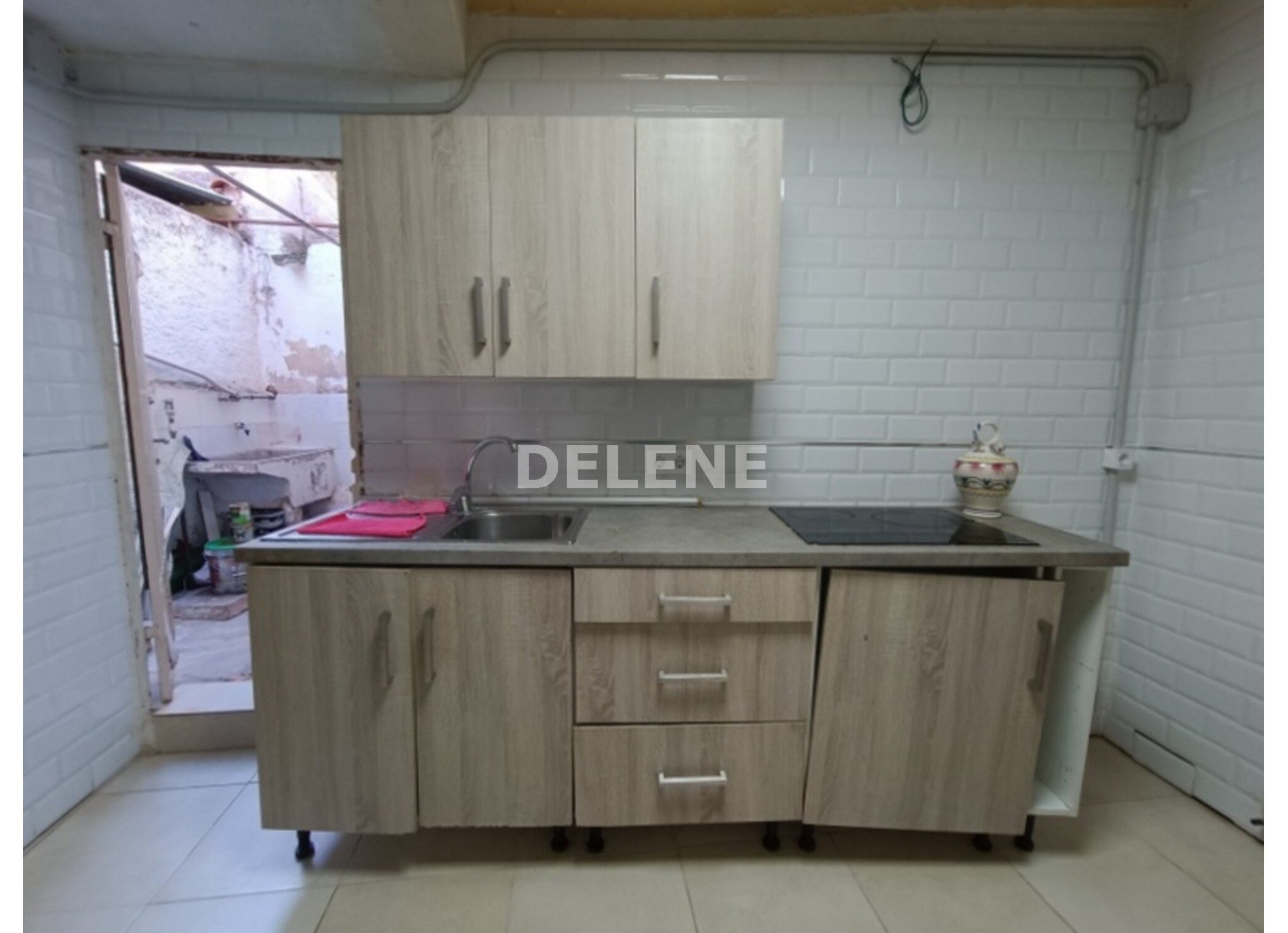 2827 CASA CON TERRAZA EN SAN ROQUE