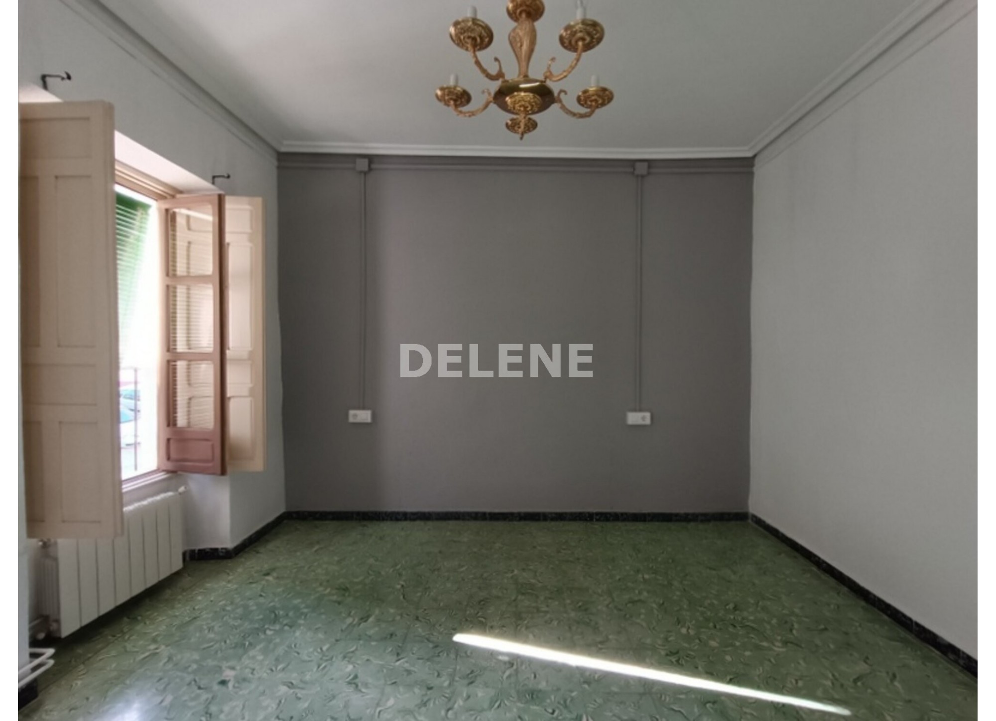 2827 CASA CON TERRAZA EN SAN ROQUE