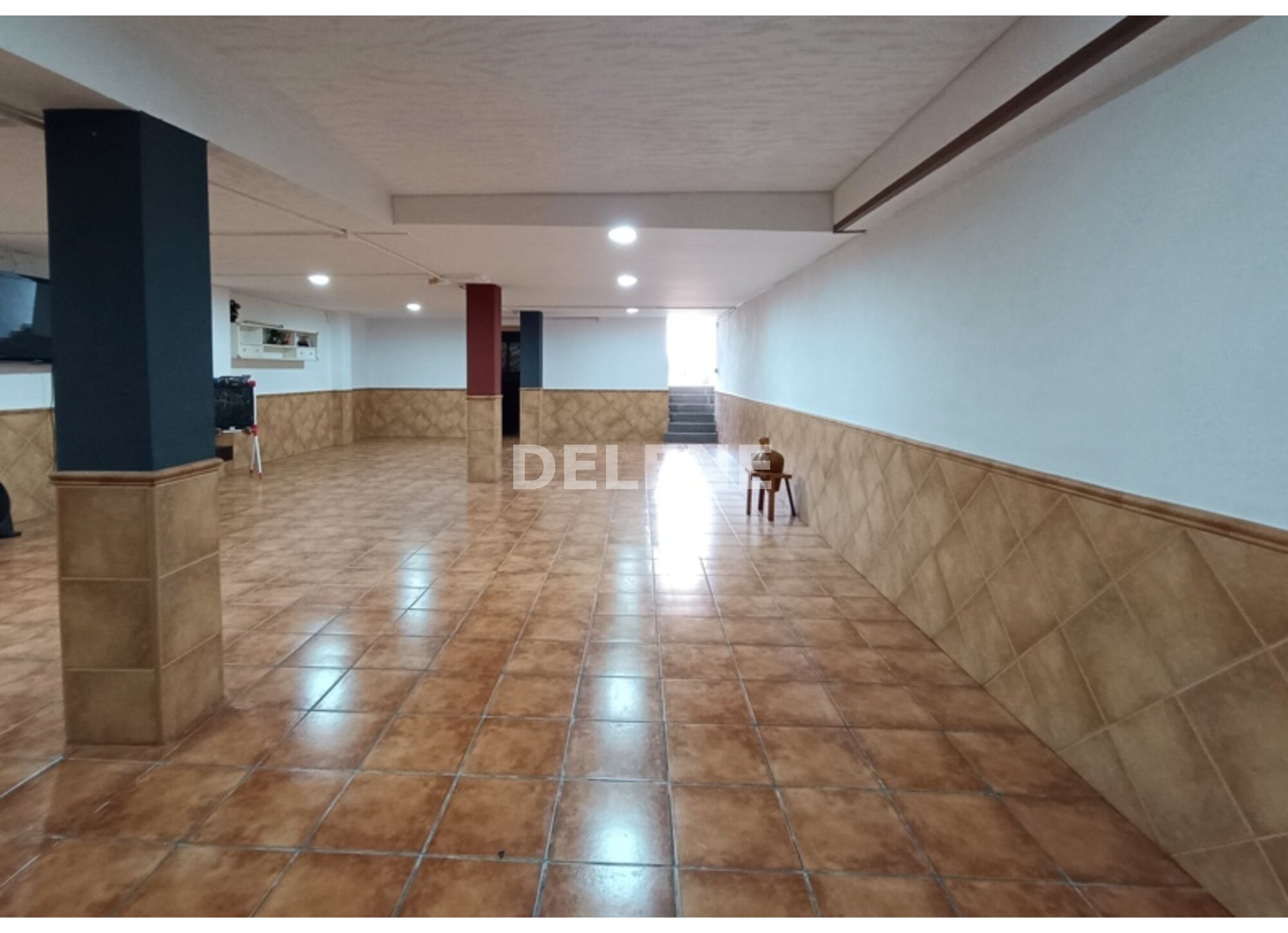 2872 ADOSADO CON PATIO GARAJE Y SOTANO EN ZONA AMBULATORIO Nº 2