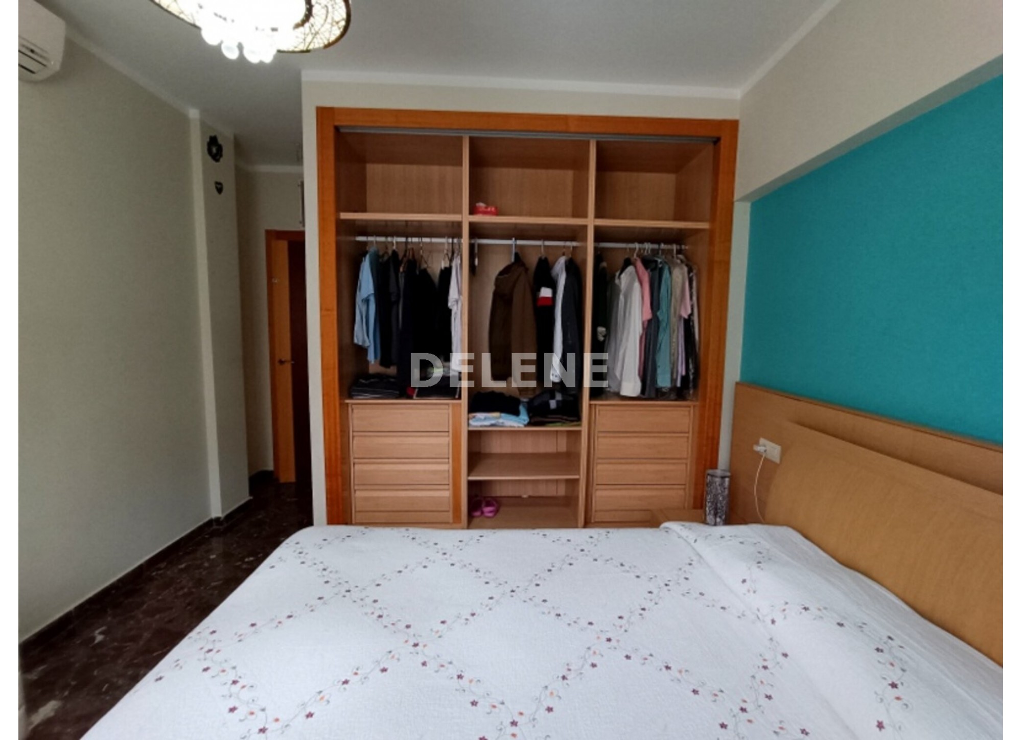 2872 ADOSADO CON PATIO GARAJE Y SOTANO EN ZONA AMBULATORIO Nº 2