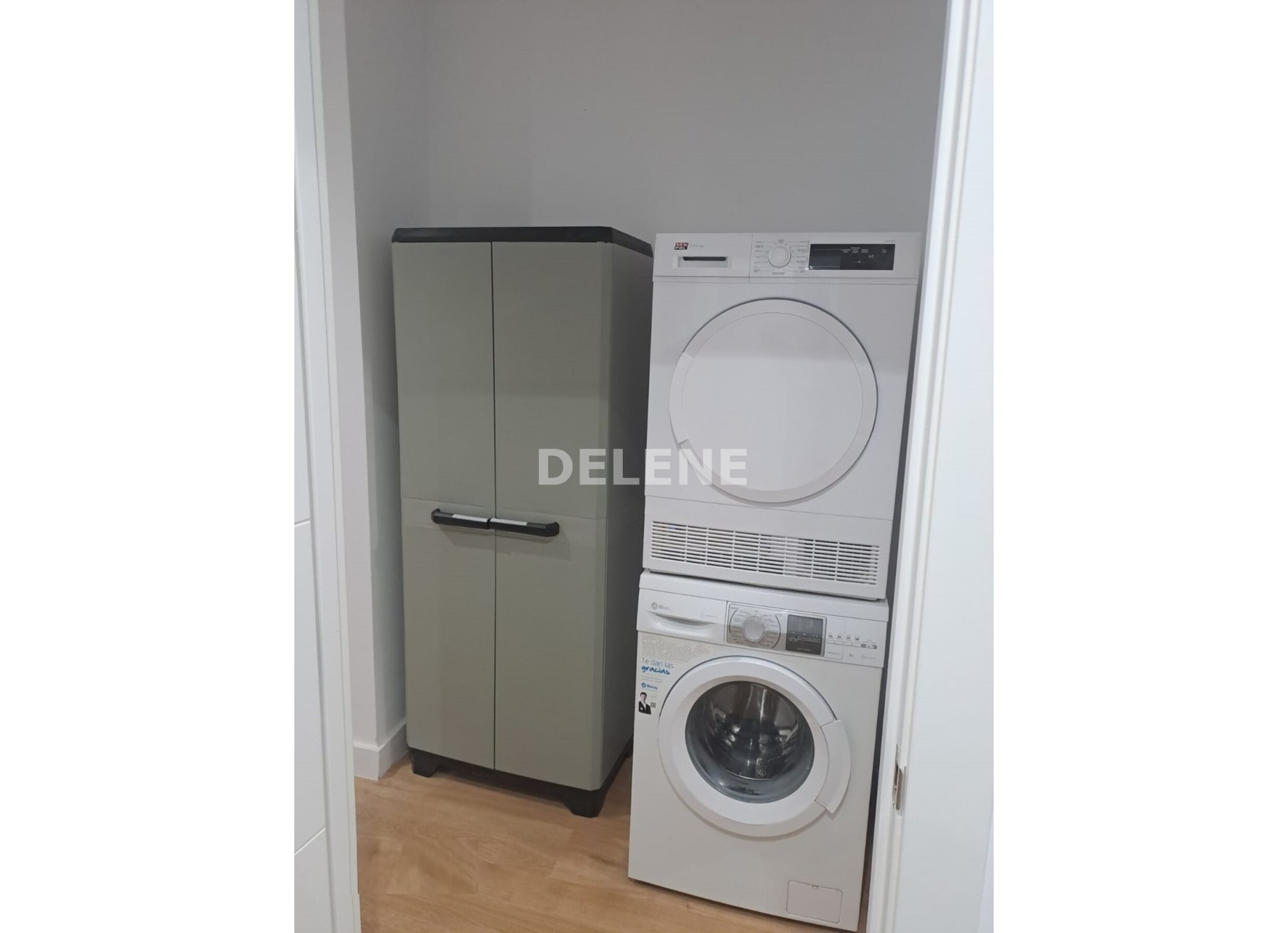 2873 APARTAMENTO CON BALCÓN, ZONA MESONES