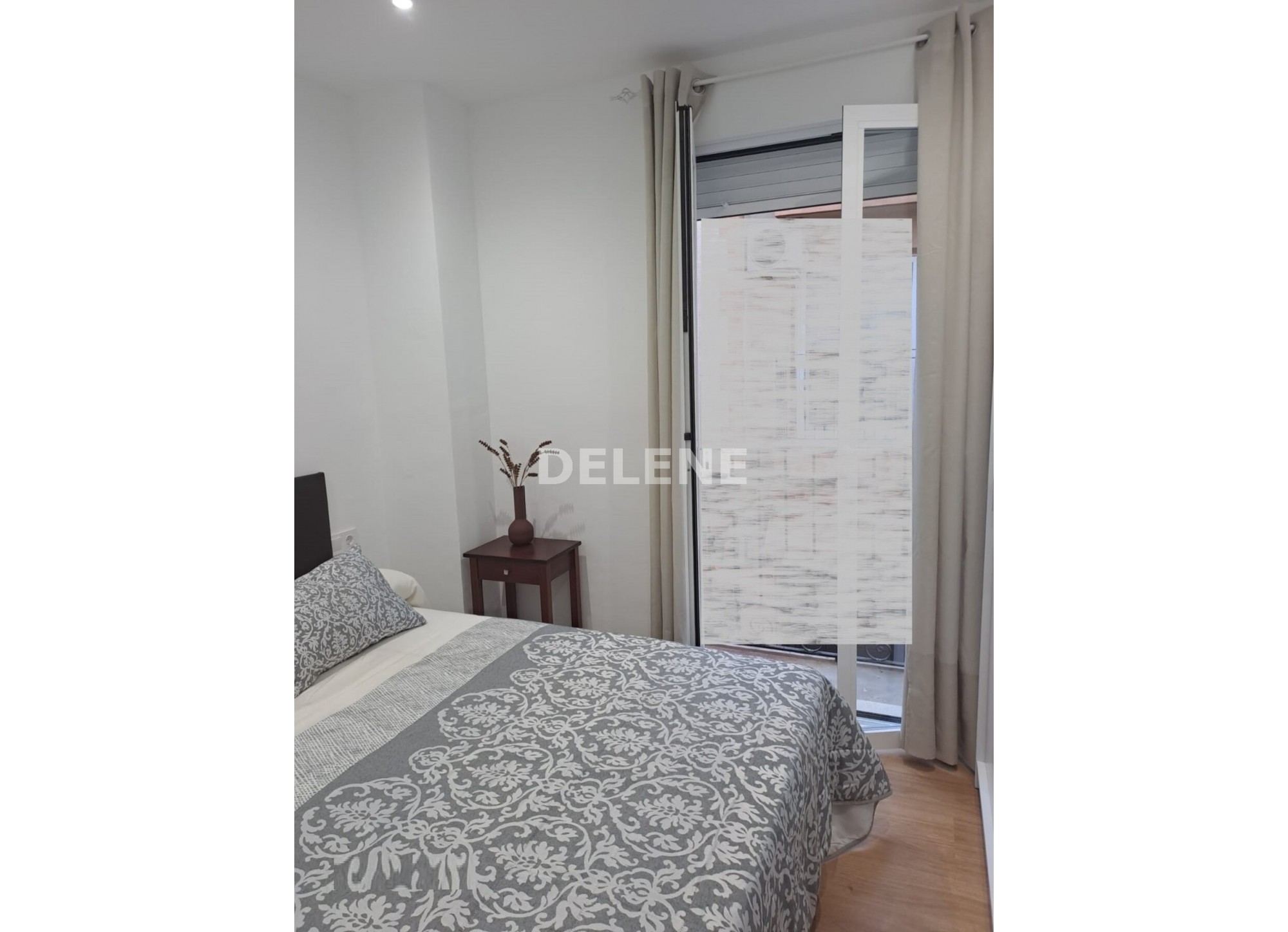 2873 APARTAMENTO CON BALCÓN, ZONA MESONES