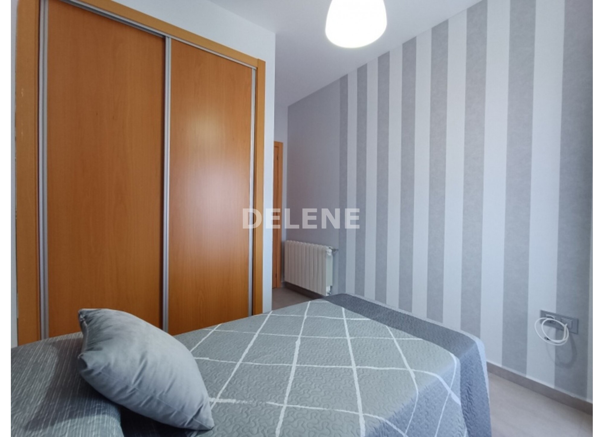 2874 PISO CON COCHERA, TRASTERO Y DOS BALCONES ZONA HOSPITAL