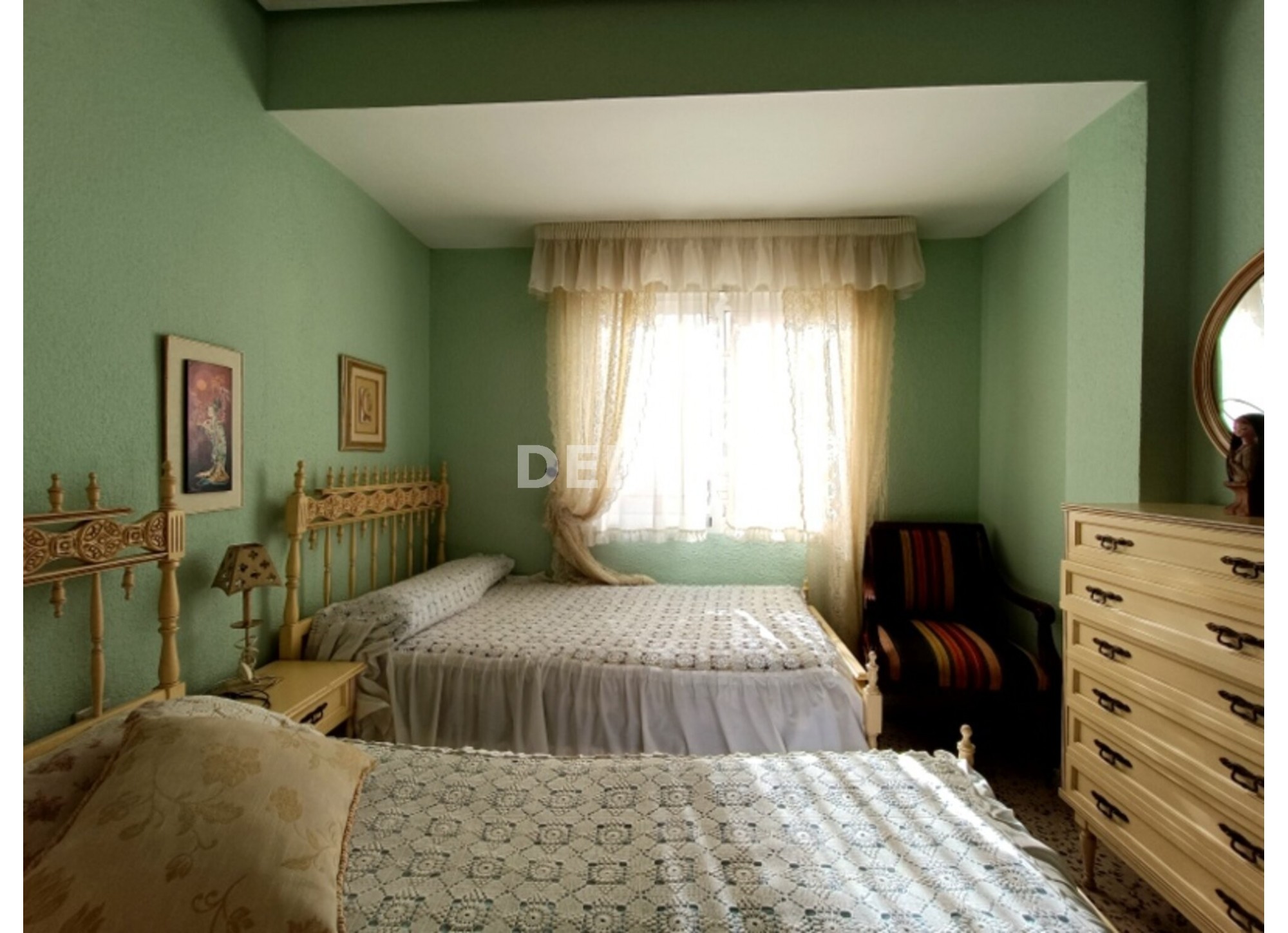 2876 PISO CON BALCONES EN ZONA CORAZÓN DE JESÚS