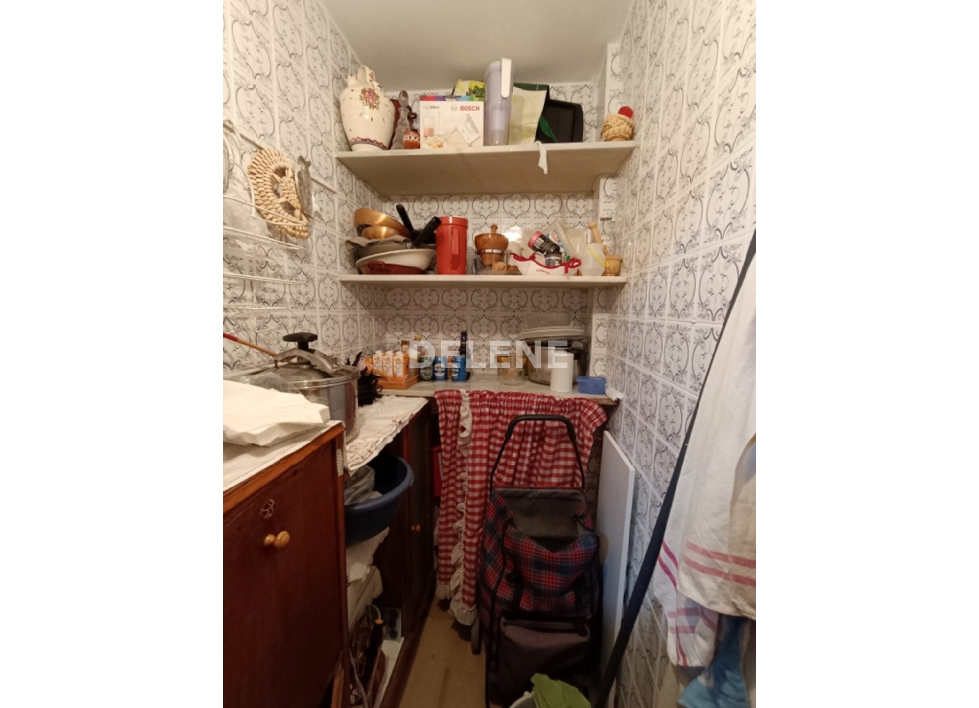 2876 PISO CON BALCONES EN ZONA CORAZÓN DE JESÚS