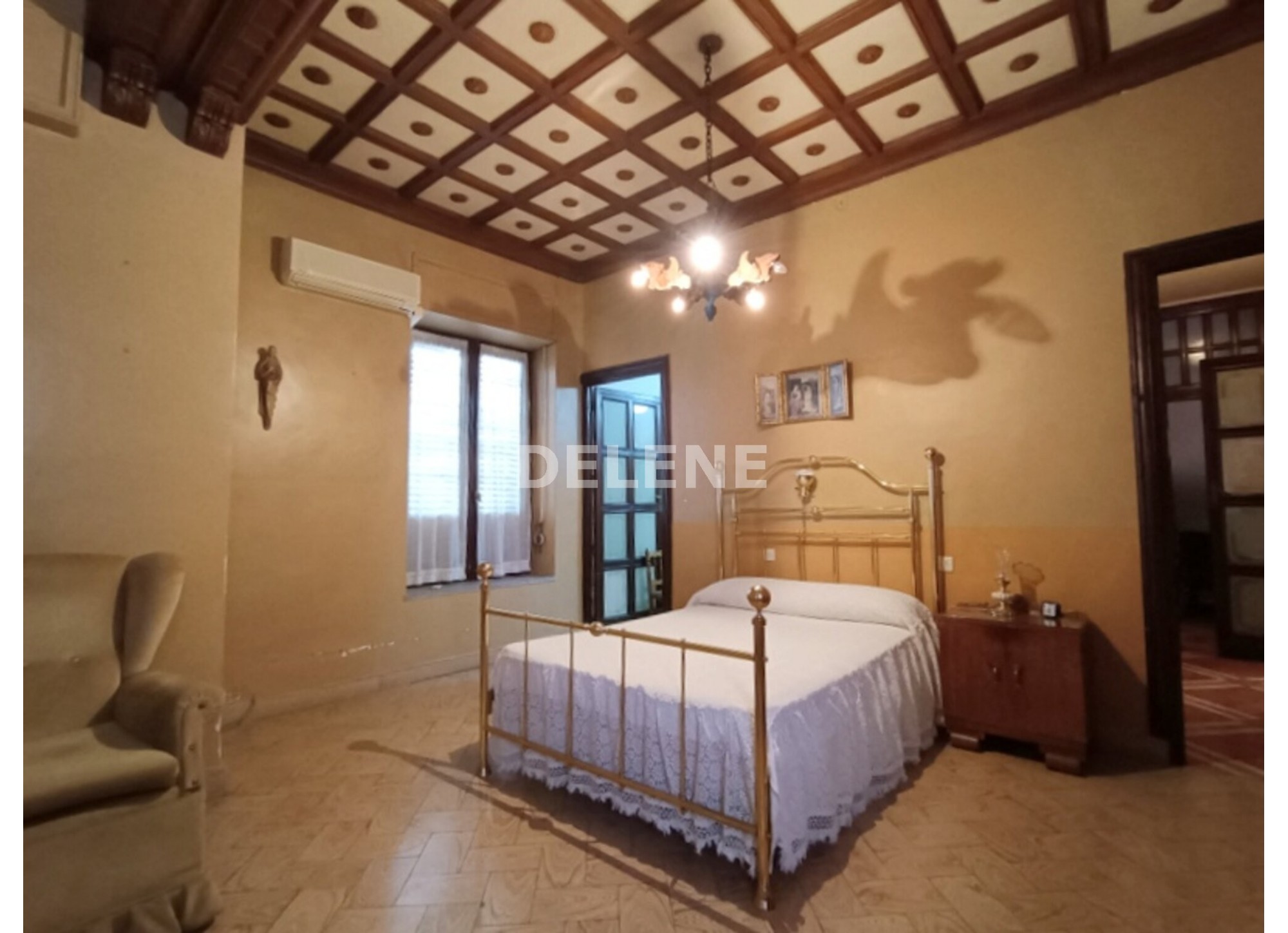 2879 CASA SEÑORIAL DE 691 m2, ZONA GRAN VÍA