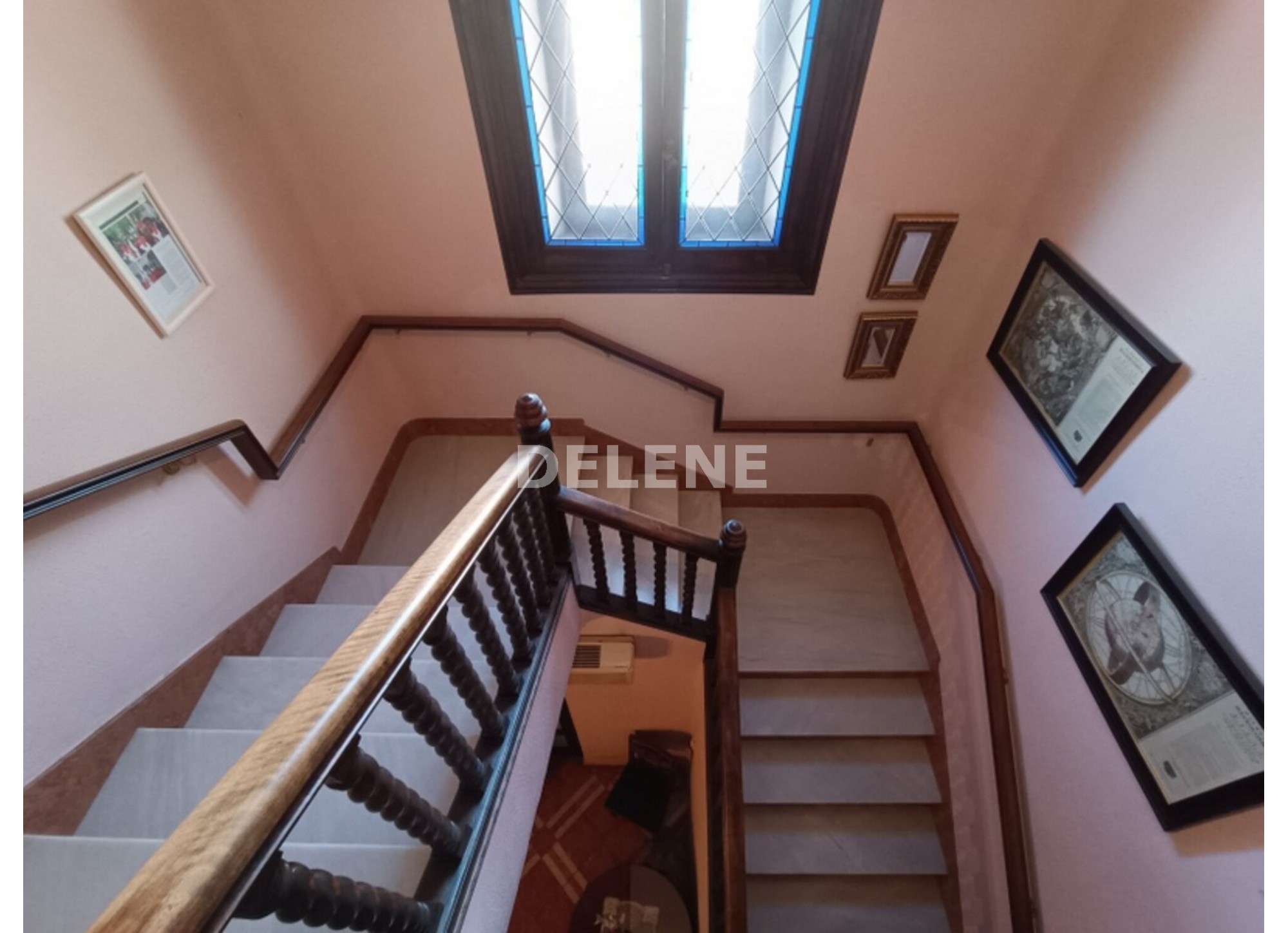 2879 CASA SEÑORIAL DE 691 m2, ZONA GRAN VÍA