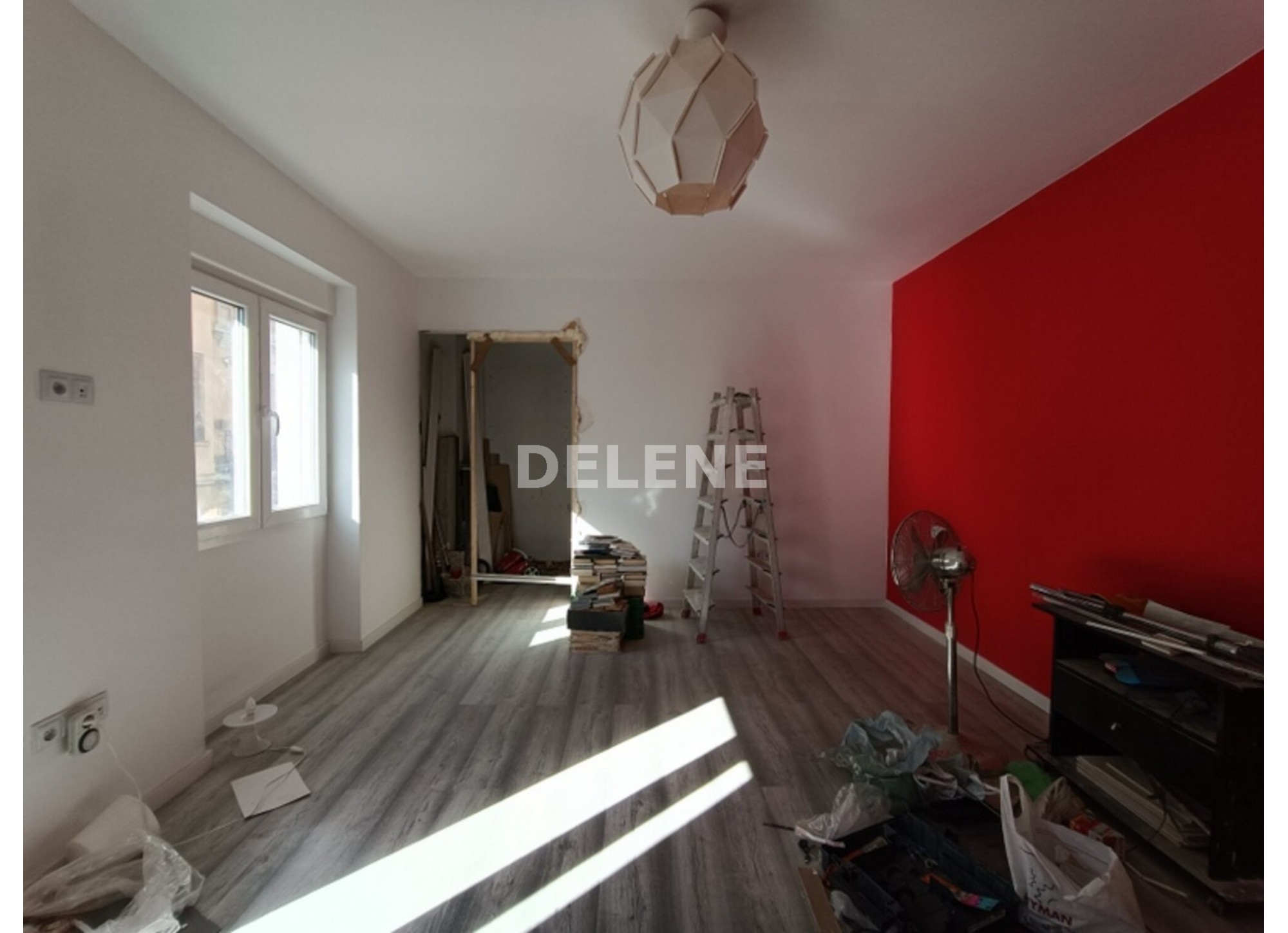 2880 CASA CON GARAJE, PATIO Y GARAJE EN REFORMA, ZONA CALLE DE ERAS