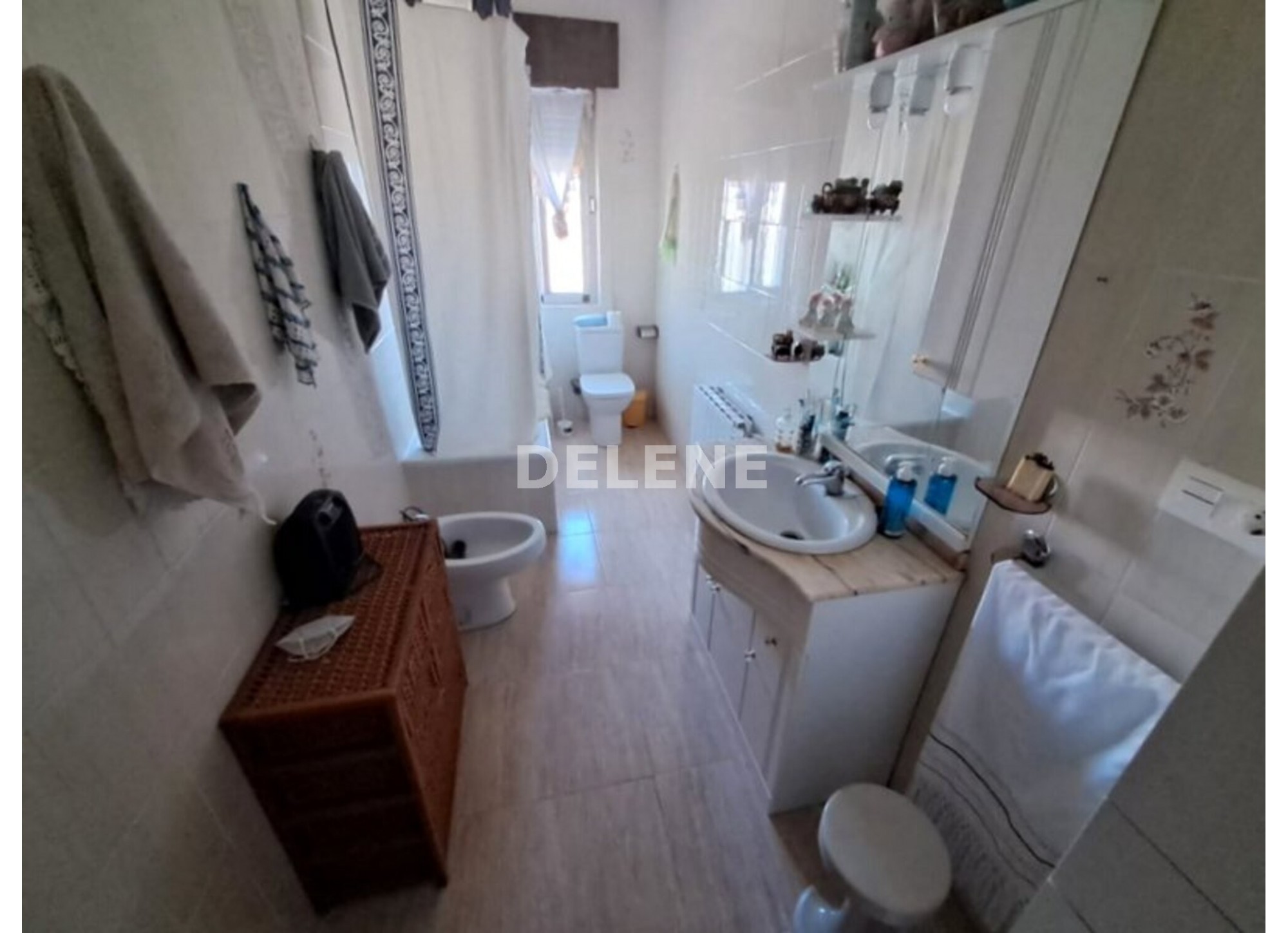 2881 CASA CON NAVE Y PARCELA, NAVA DE ABAJO