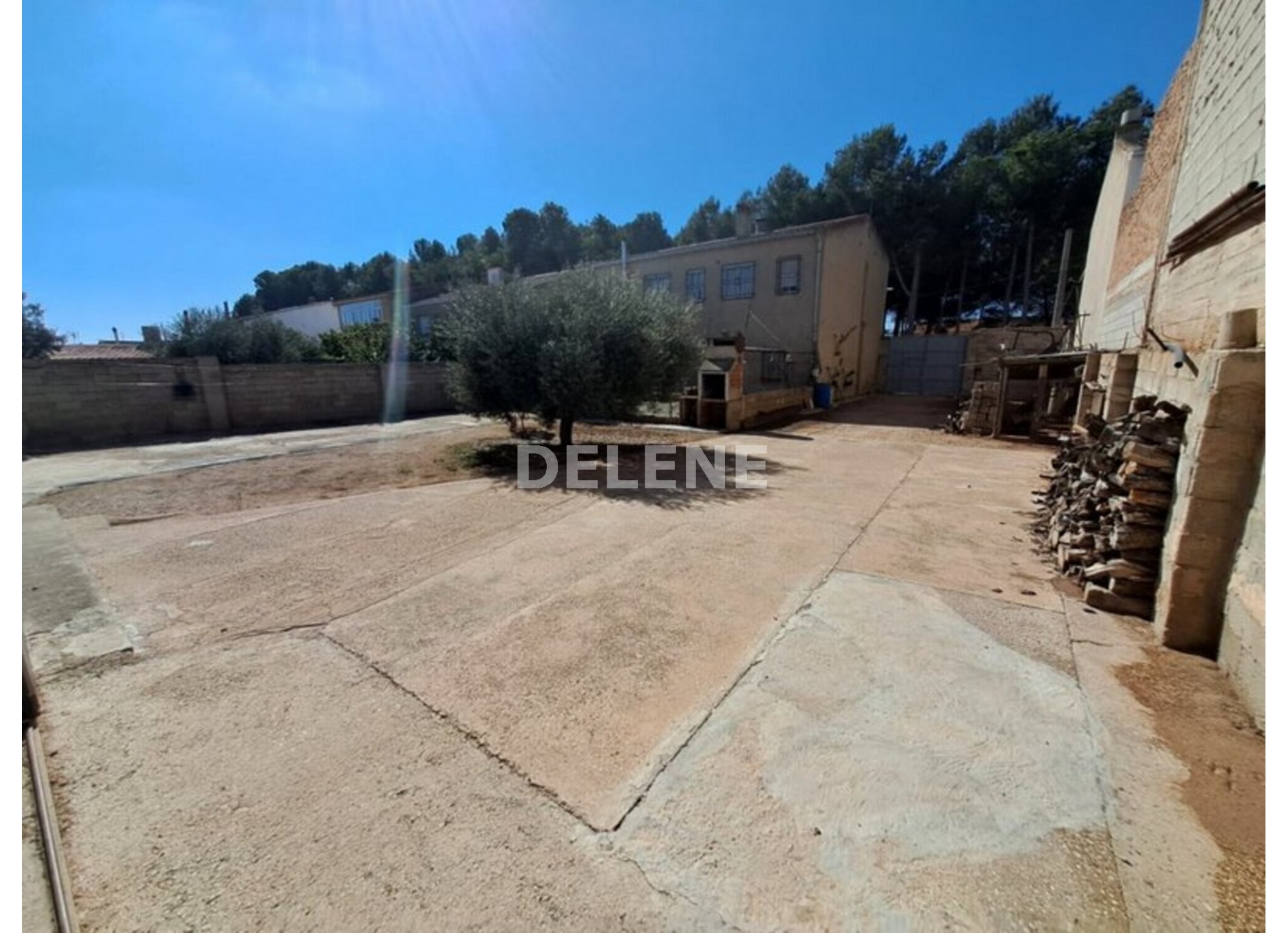 2881 CASA CON NAVE Y PARCELA, NAVA DE ABAJO