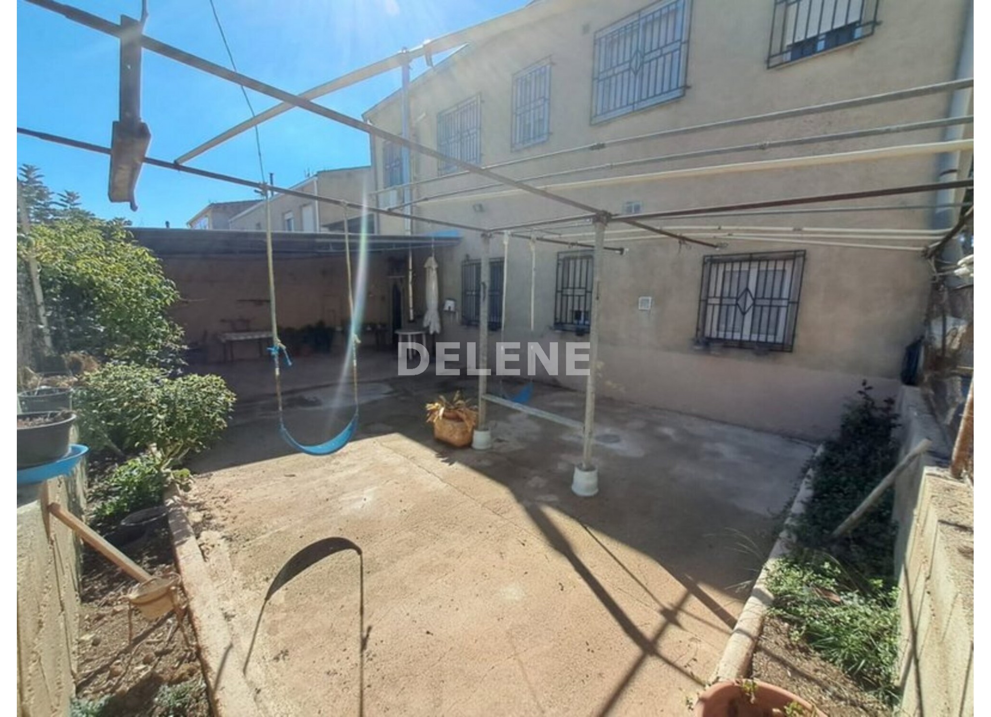 2881 CASA CON NAVE Y PARCELA, NAVA DE ABAJO