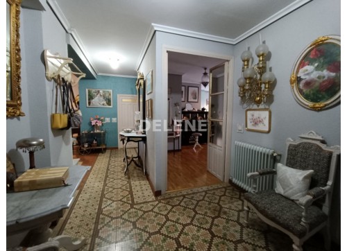 2882 PISO CON GARAJE, TERRAZA Y PATIO, ZONA MERCADO MUNICIPAL