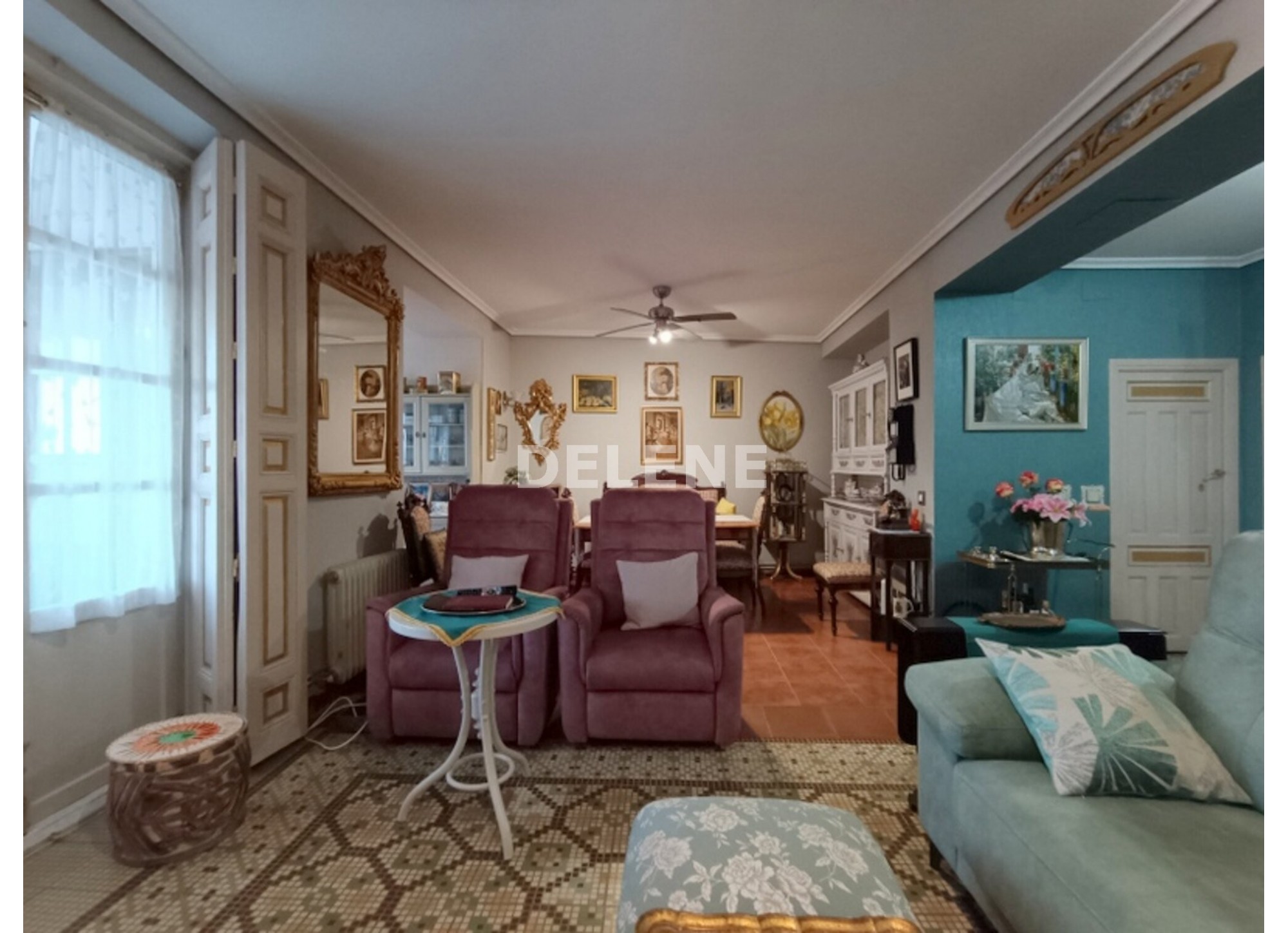 2882 PISO CON GARAJE, TERRAZA Y PATIO, ZONA MERCADO MUNICIPAL