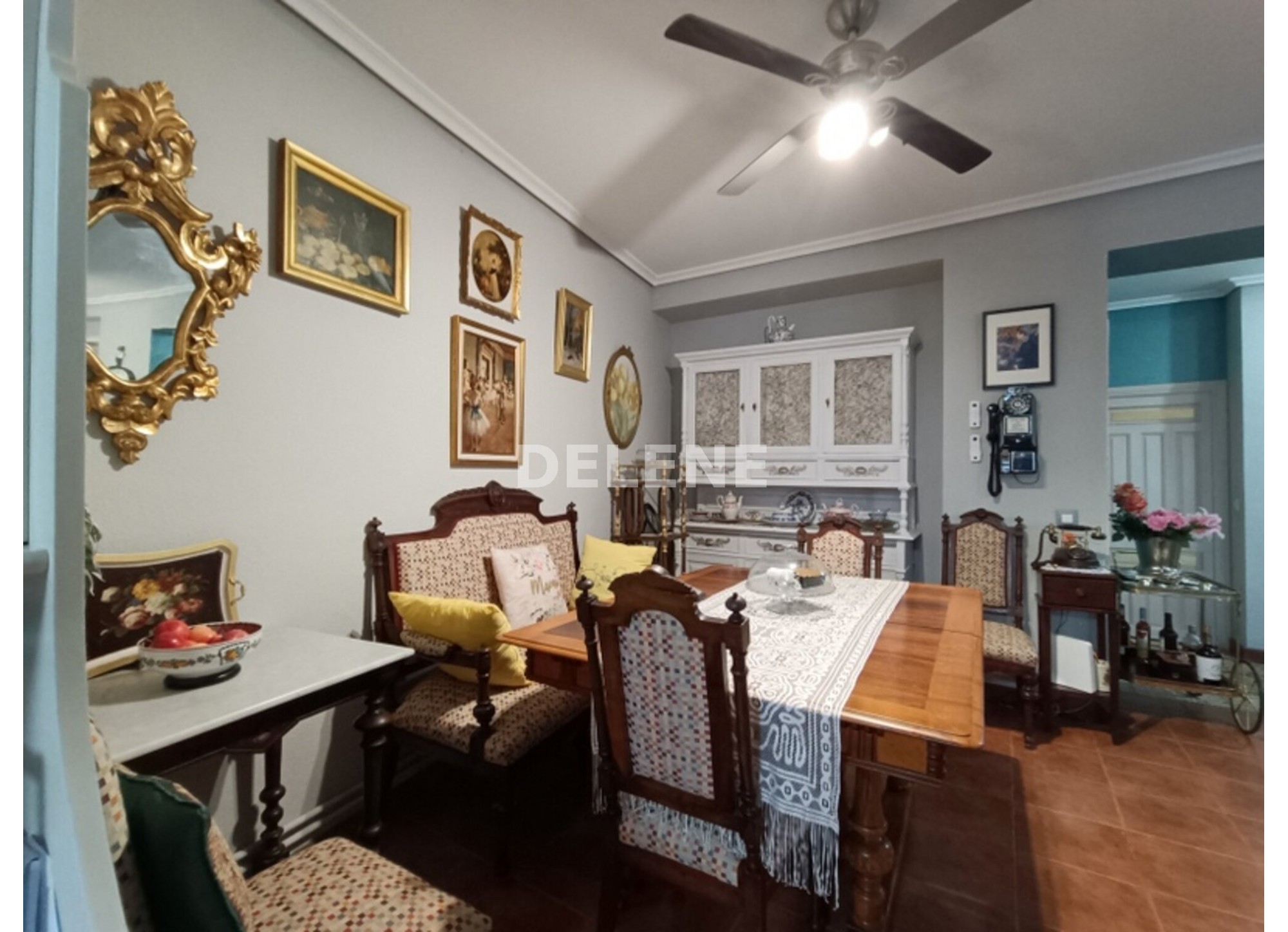 2882 PISO CON GARAJE, TERRAZA Y PATIO, ZONA MERCADO MUNICIPAL