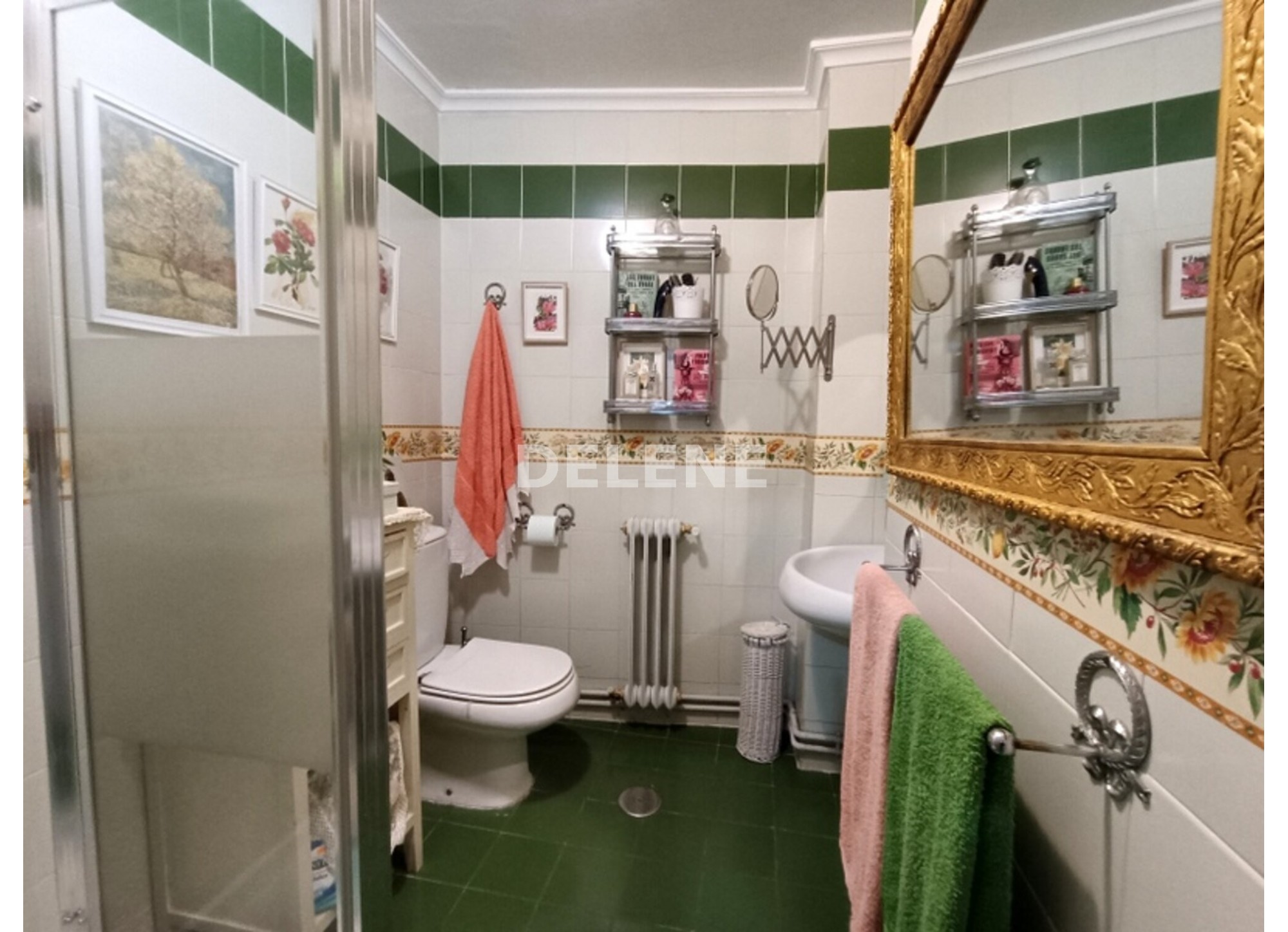 2882 PISO CON GARAJE, TERRAZA Y PATIO, ZONA MERCADO MUNICIPAL