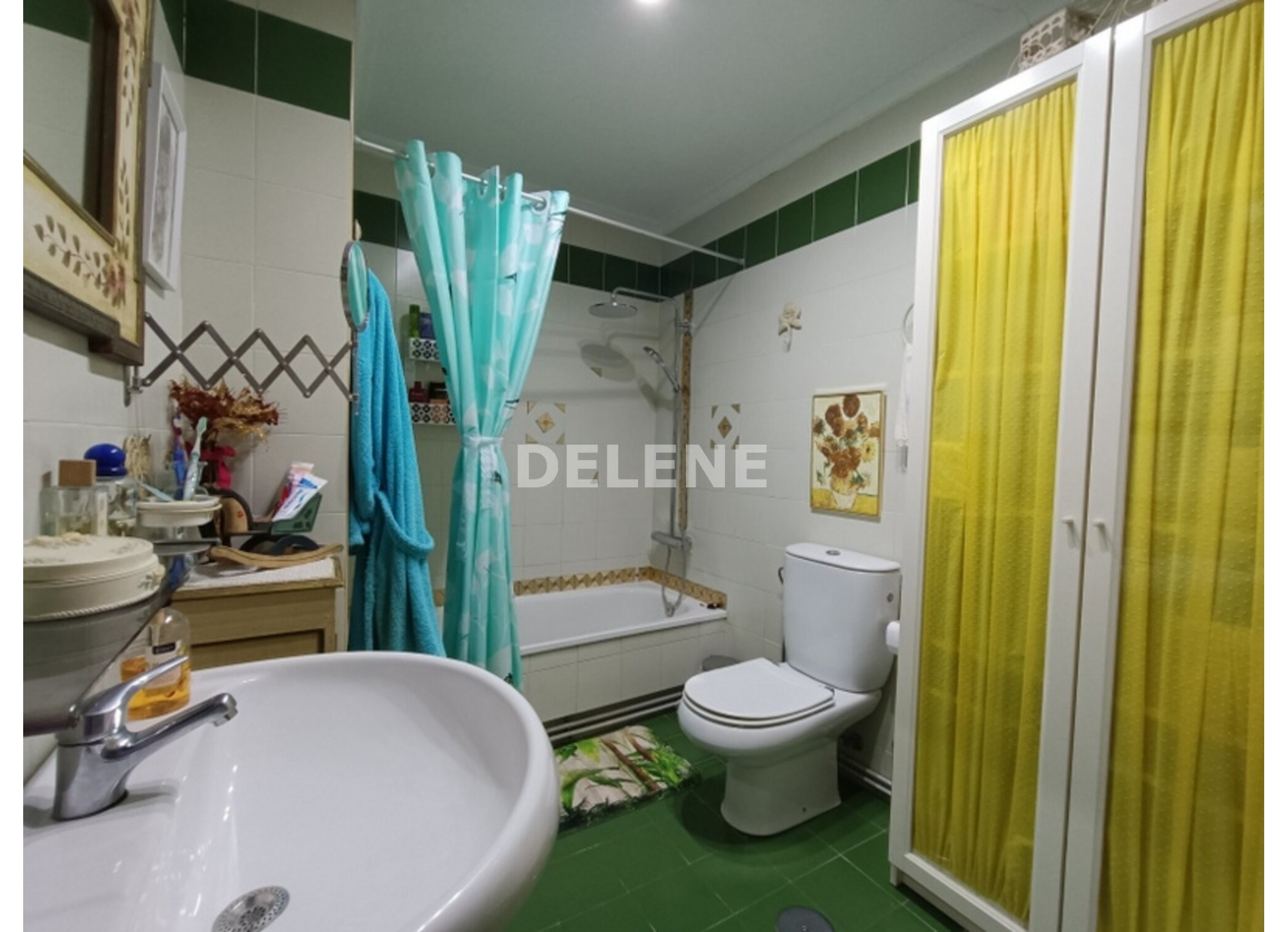 2882 PISO CON GARAJE, TERRAZA Y PATIO, ZONA MERCADO MUNICIPAL