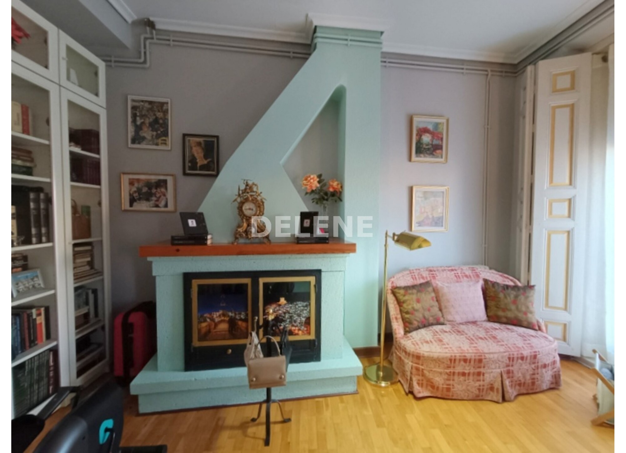 2882 PISO CON GARAJE, TERRAZA Y PATIO, ZONA MERCADO MUNICIPAL