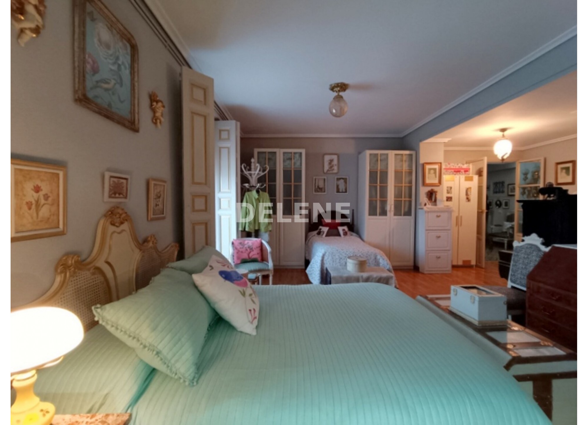 2882 PISO CON GARAJE, TERRAZA Y PATIO, ZONA MERCADO MUNICIPAL