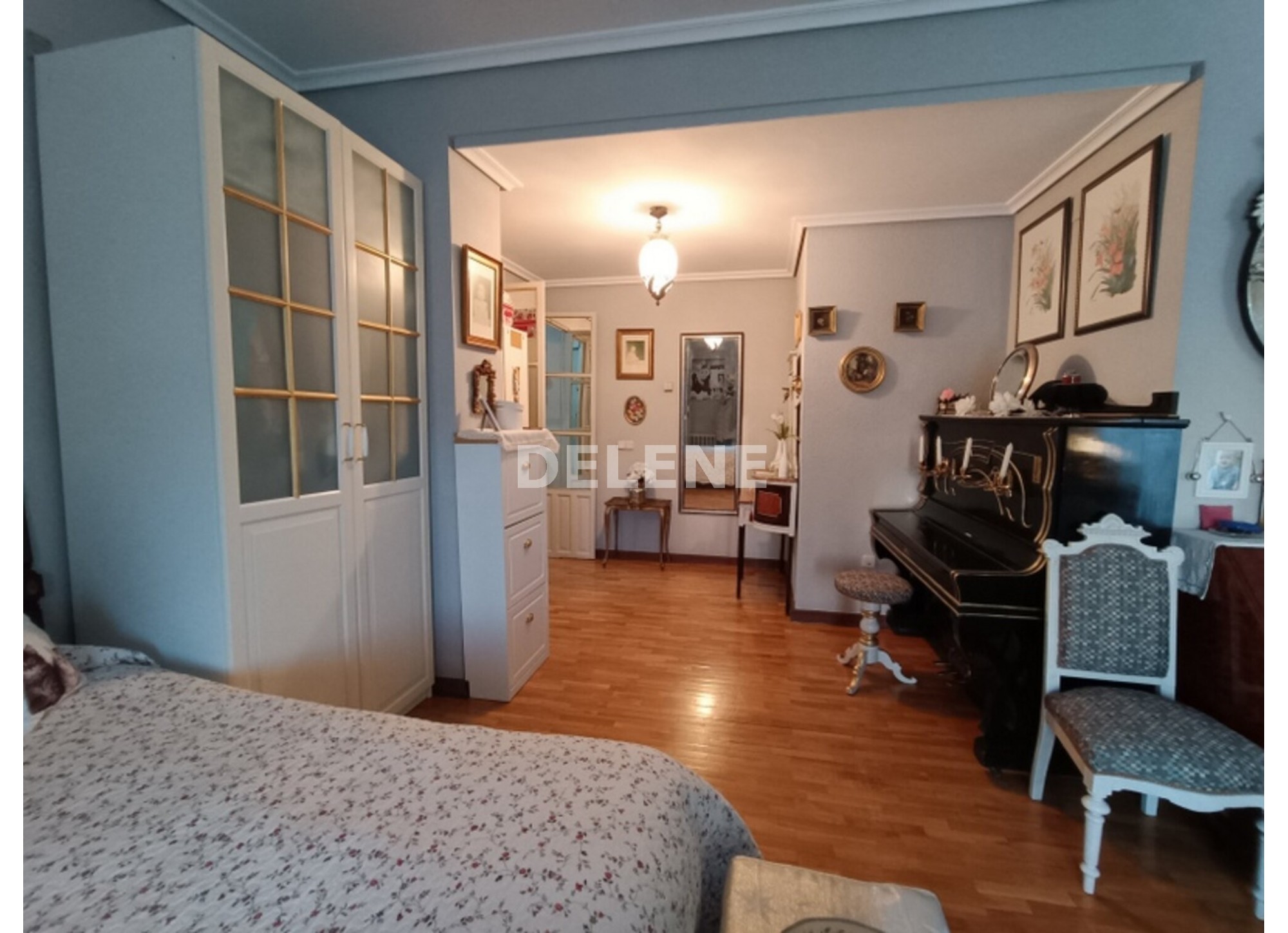 2882 PISO CON GARAJE, TERRAZA Y PATIO, ZONA MERCADO MUNICIPAL