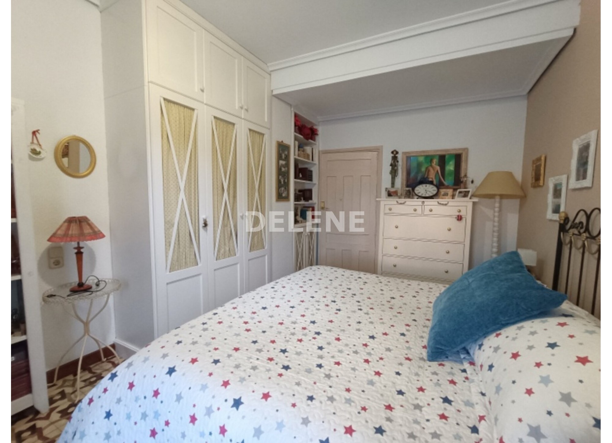 2882 PISO CON GARAJE, TERRAZA Y PATIO, ZONA MERCADO MUNICIPAL