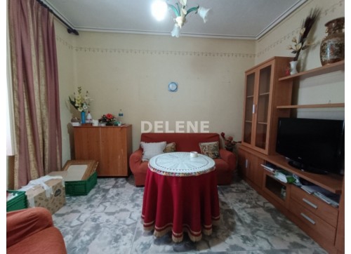 2883 CASA CON COCHERA Y PATIO, TOBARRA