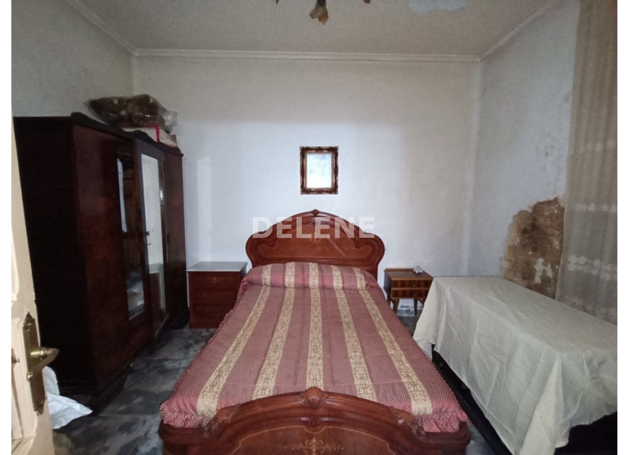 2883 CASA CON COCHERA Y PATIO, TOBARRA