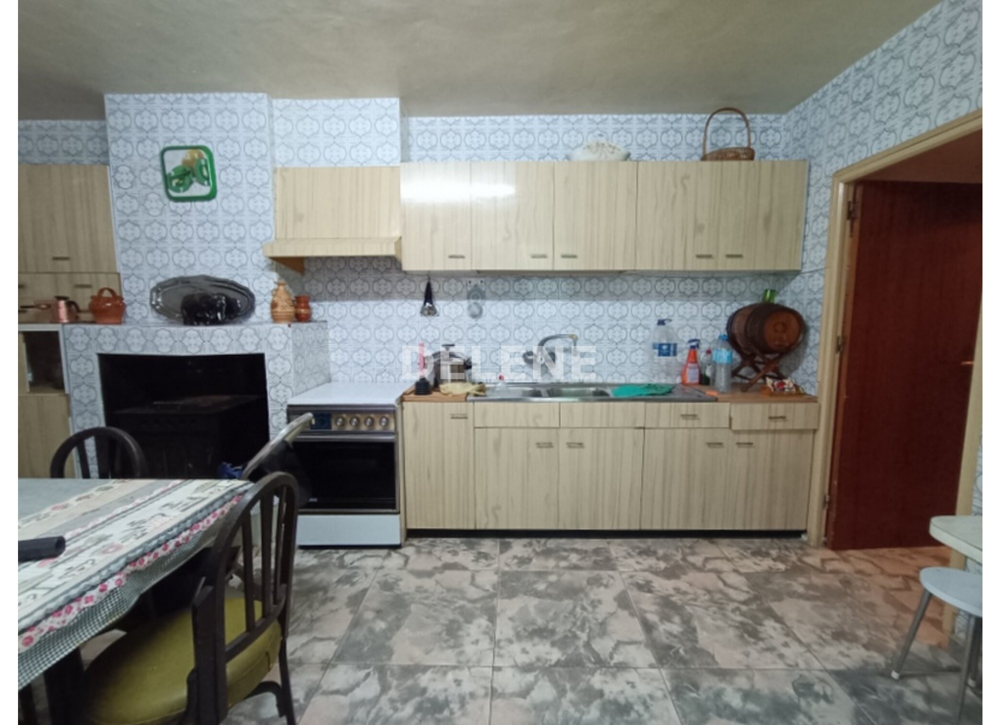 2883 CASA CON COCHERA Y PATIO, TOBARRA