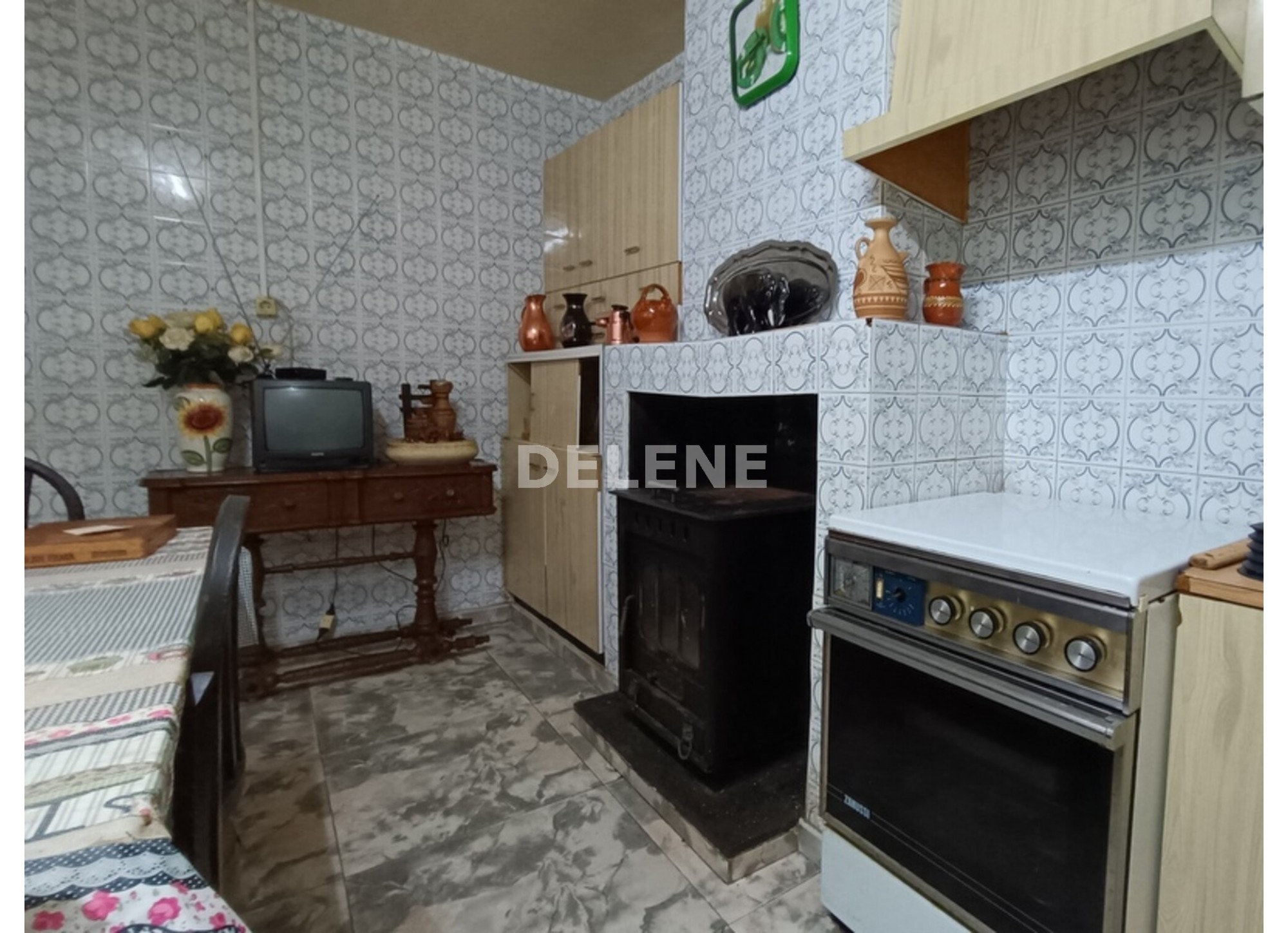 2883 CASA CON COCHERA Y PATIO, TOBARRA