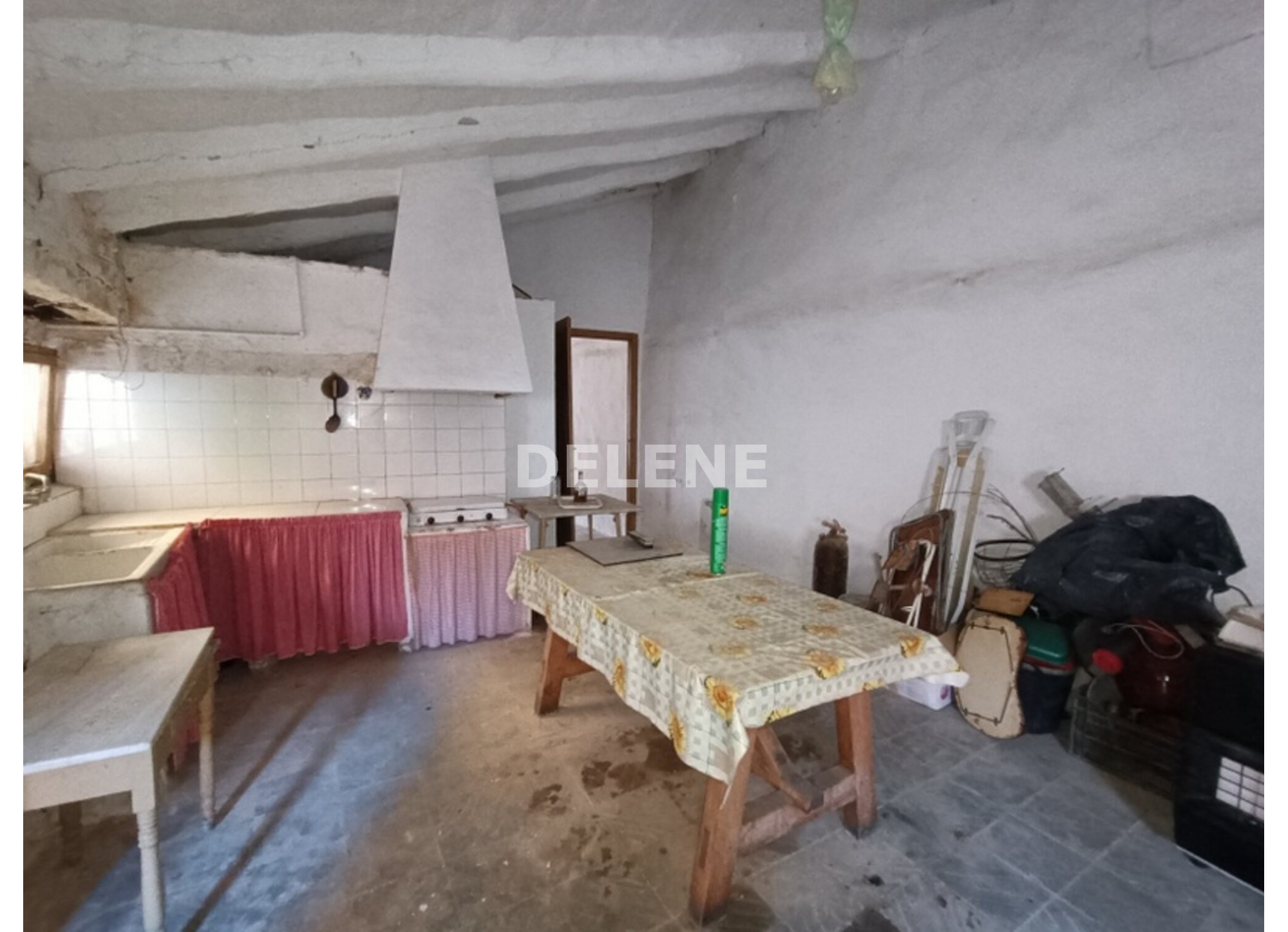 2883 CASA CON COCHERA Y PATIO, TOBARRA