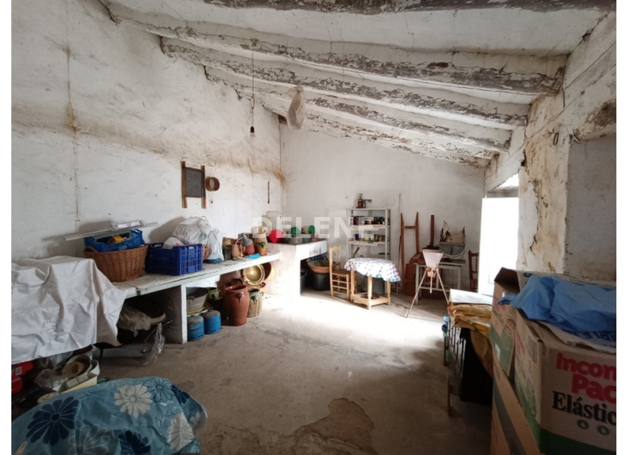 2883 CASA CON COCHERA Y PATIO, TOBARRA