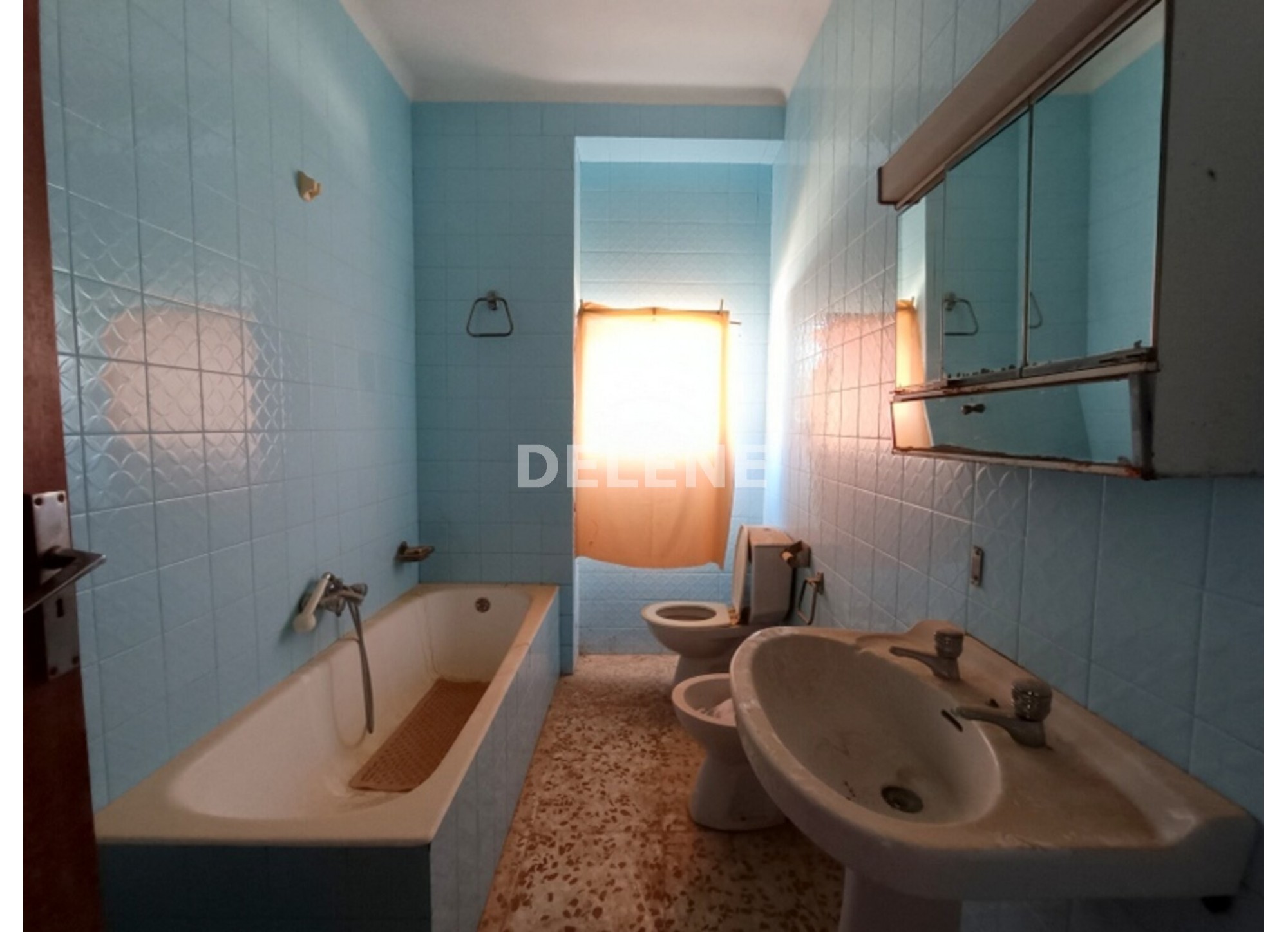 2884 PISO CON PATIO Y COCHERA, TOBARRA