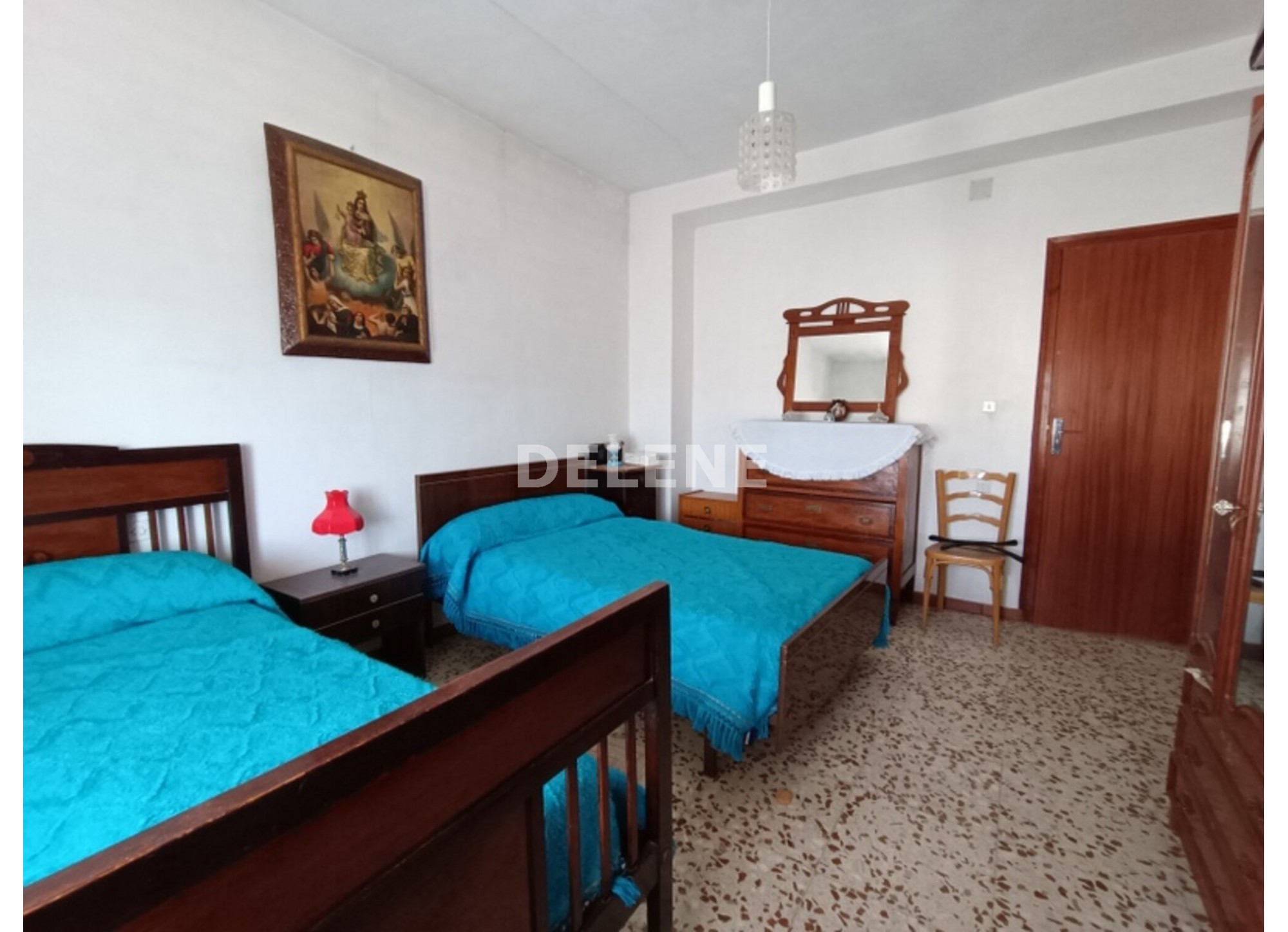 2884 PISO CON PATIO Y COCHERA, TOBARRA