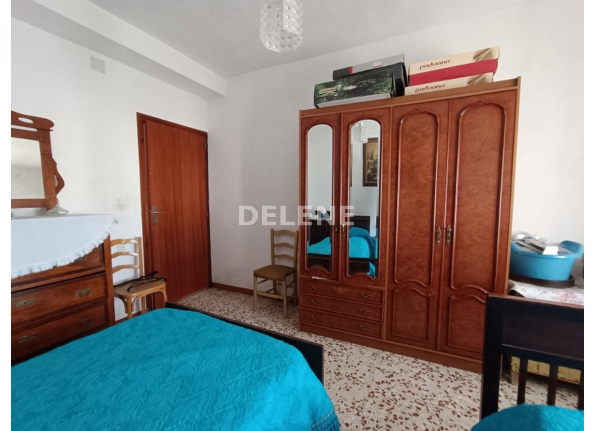 2884 PISO CON PATIO Y COCHERA, TOBARRA